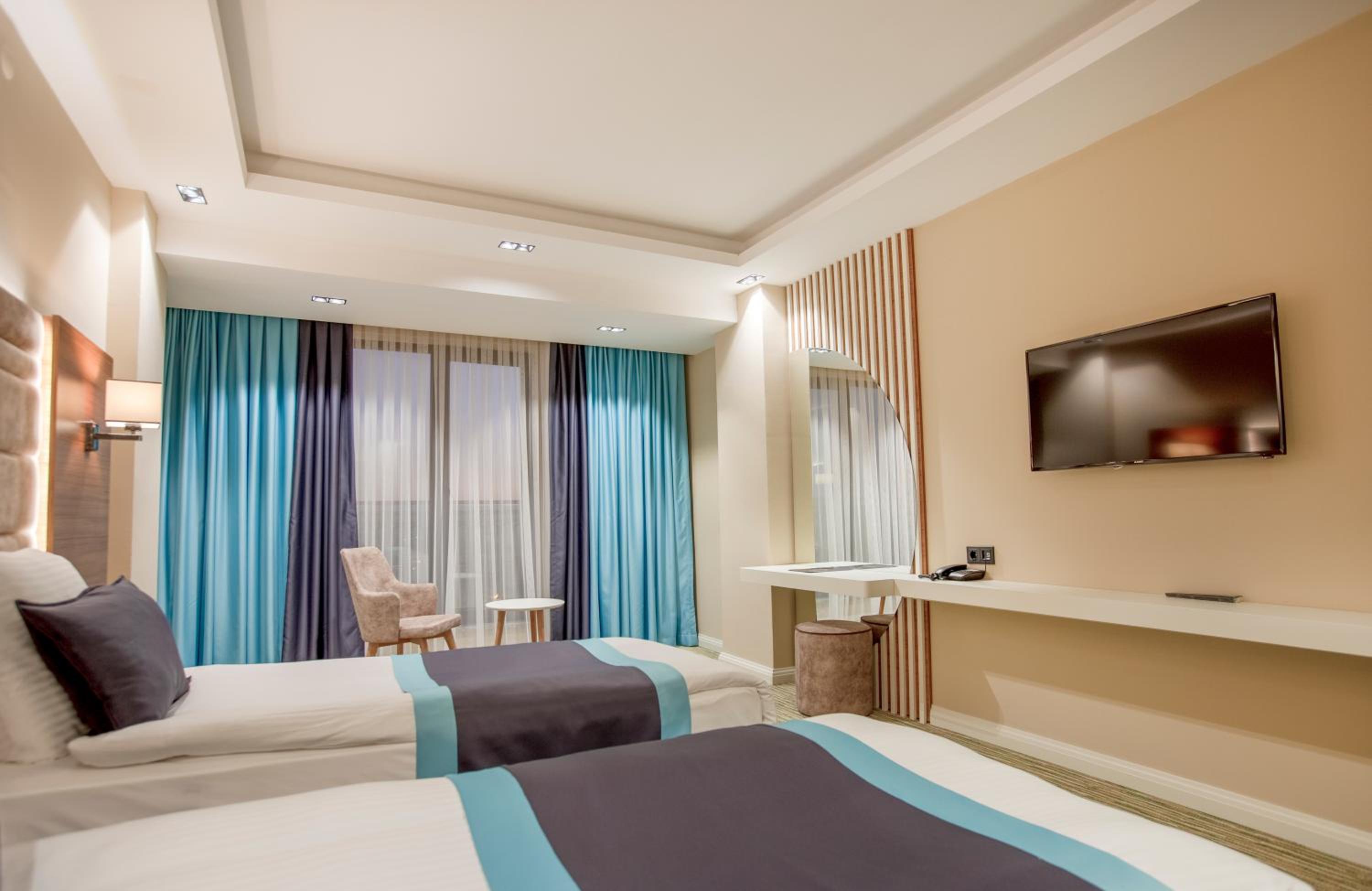 Standard Double Room - Photo 26
