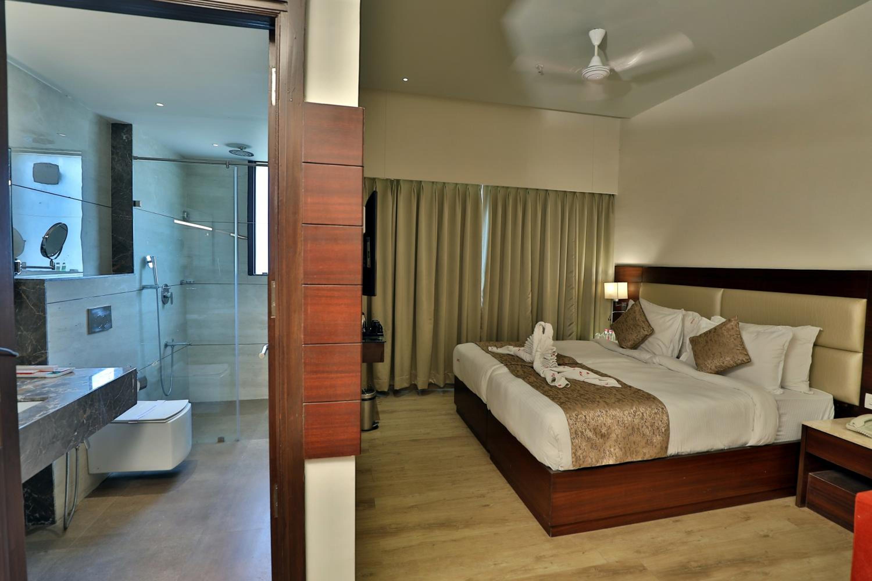 Deluxe Twin Room - Photo 4