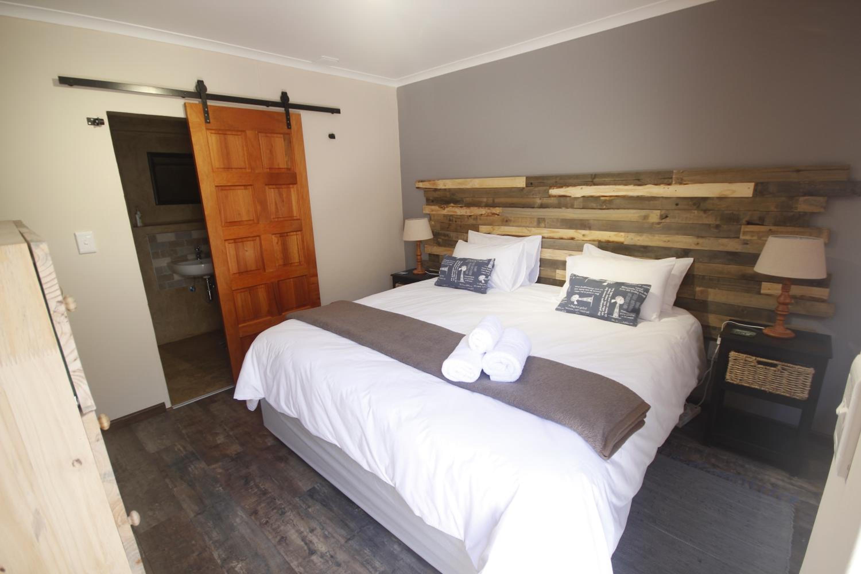 Double or Twin Room with Bathroom