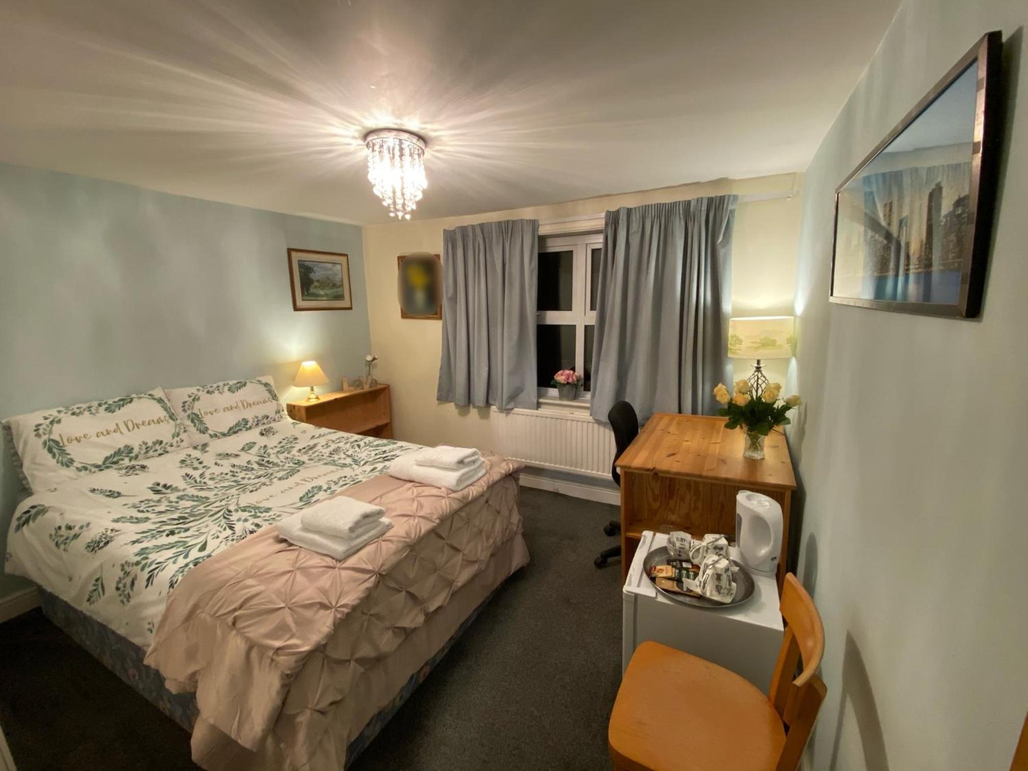 Double Room With Shared Bathroom