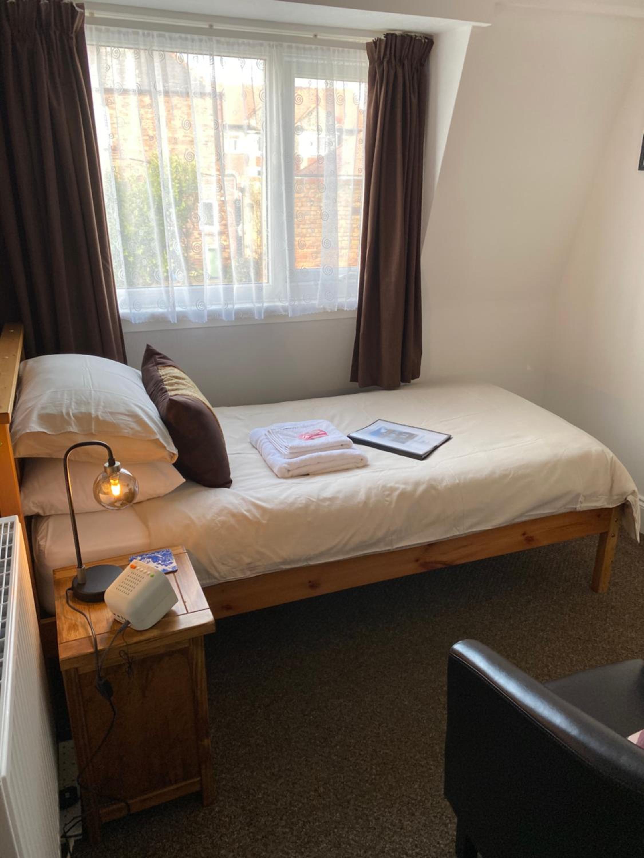Single Room photo 2