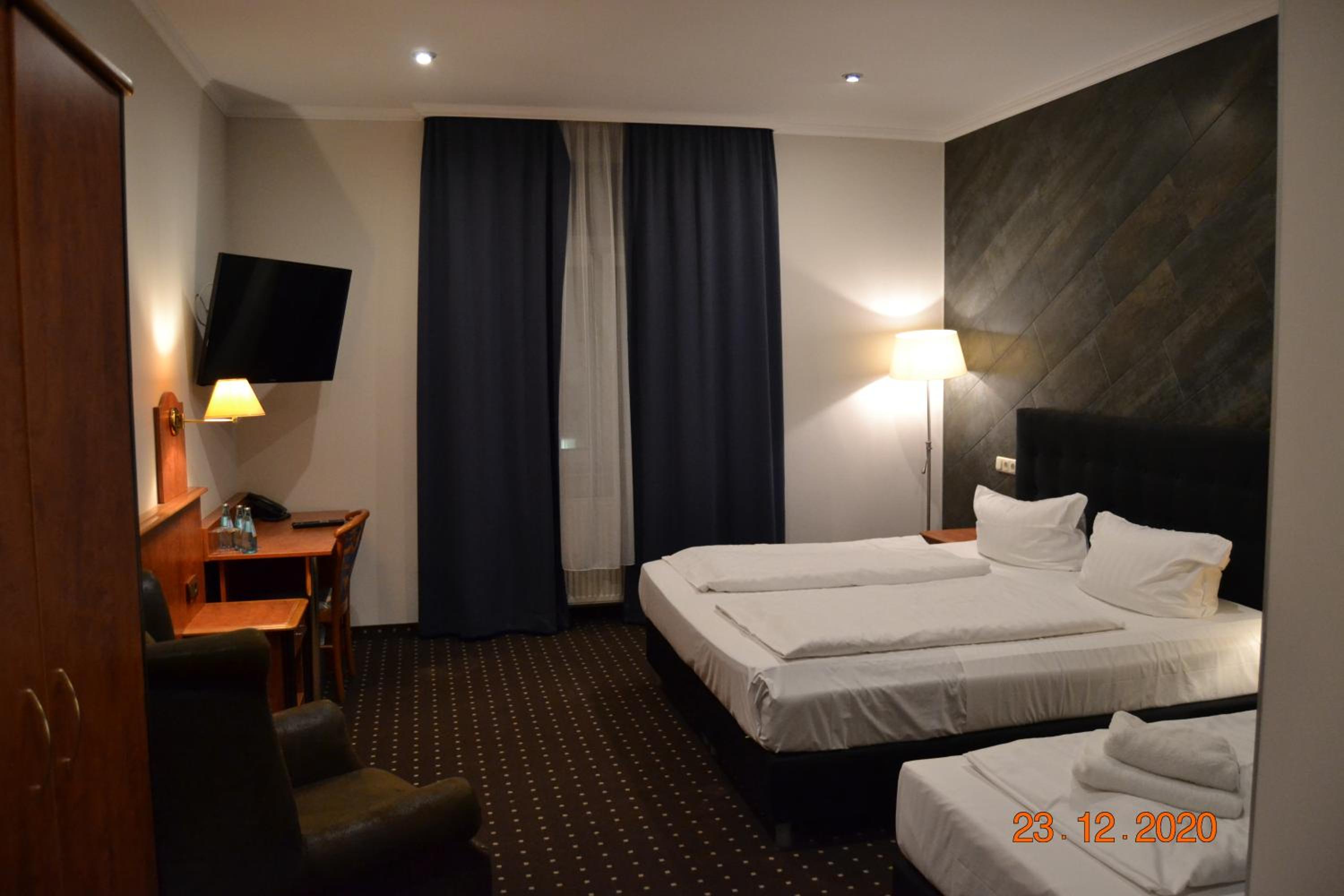 Business Triple Room - Photo 8
