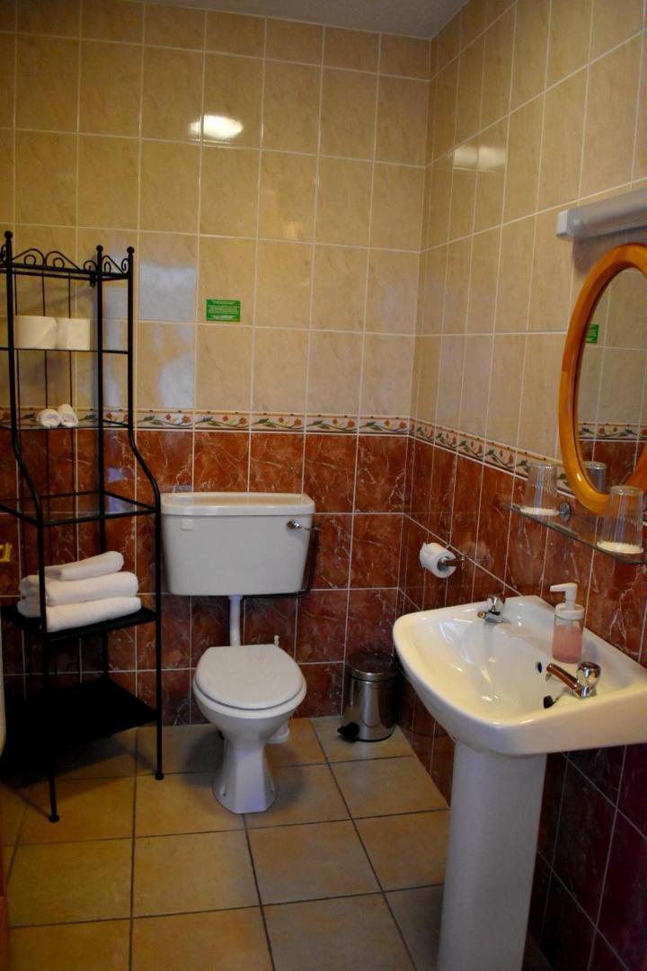 Small Twin Room photo 1