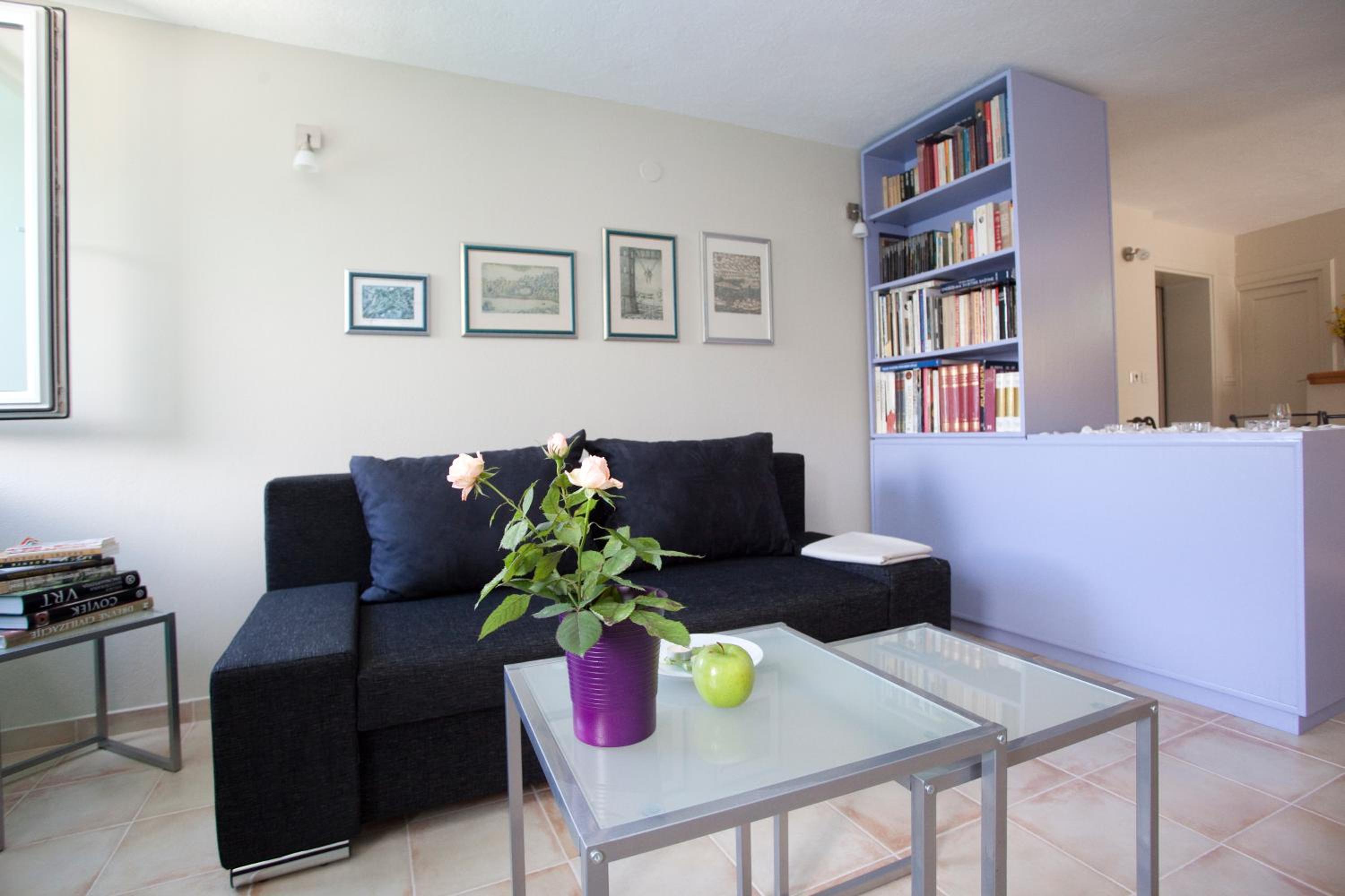 Two-Bedroom Holiday Home photo 2