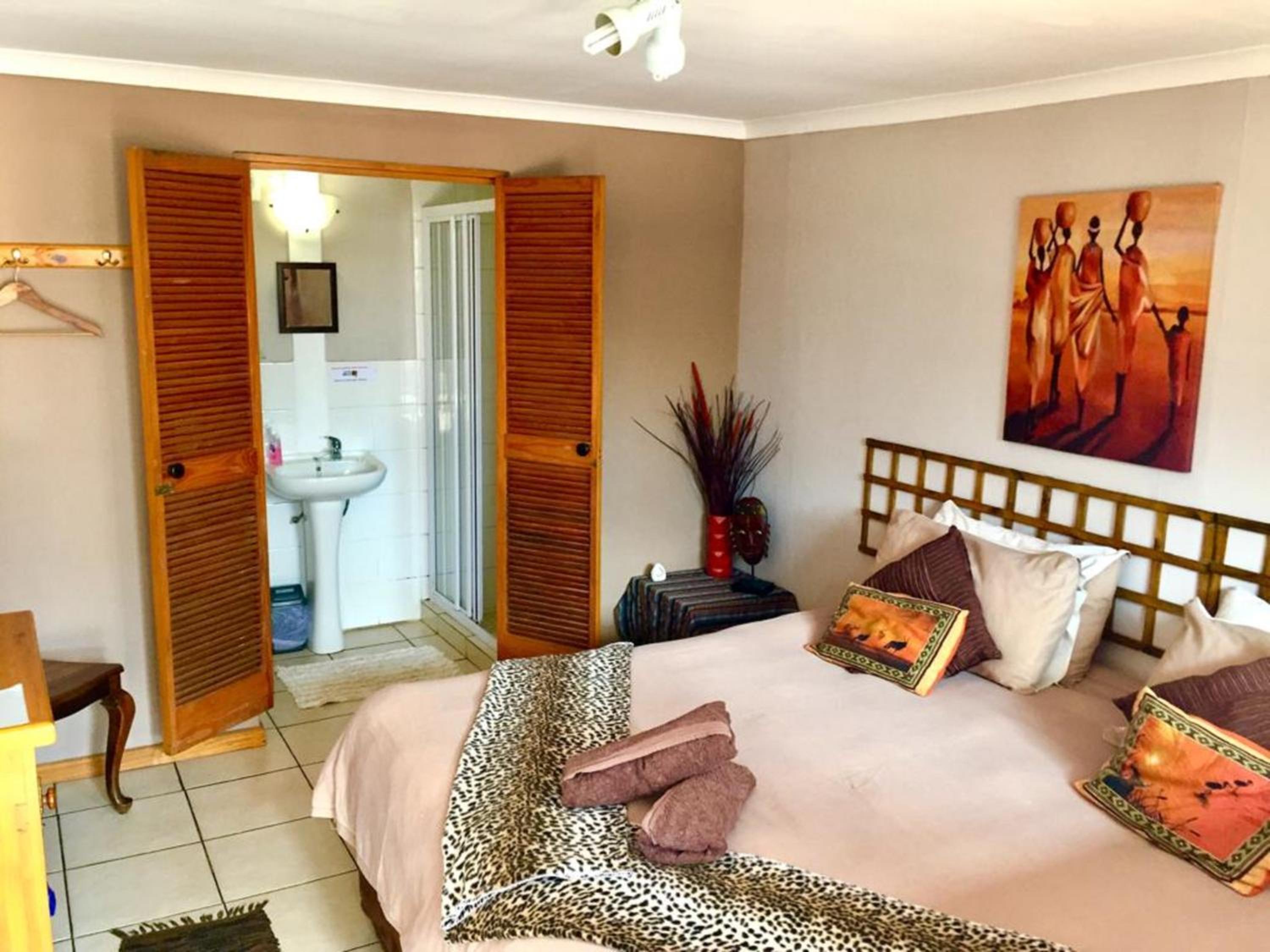 Double or Twin Room with Private Bathroom - Photo 7