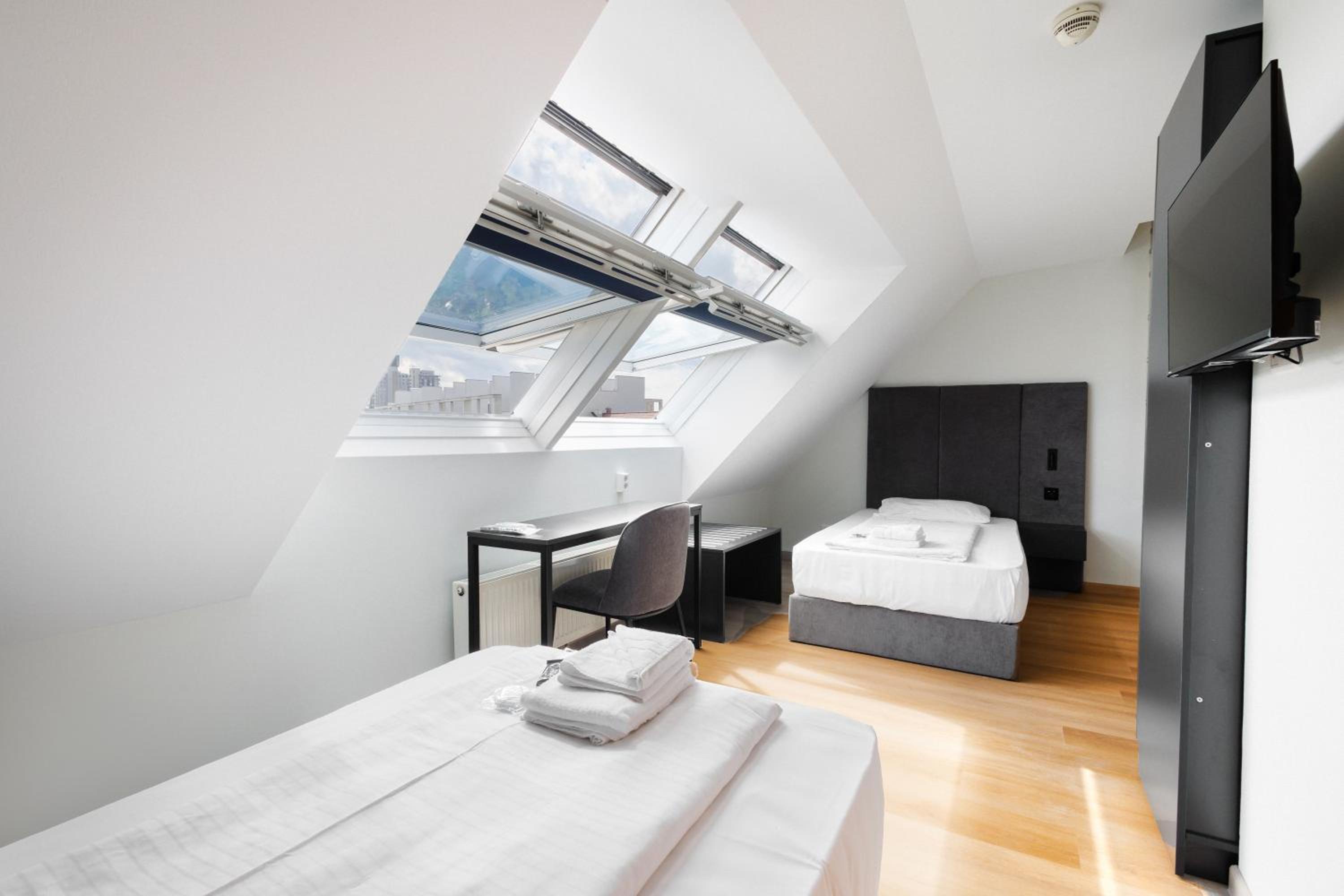 מלון לנאס דונאו וינה — Superior Twin Room