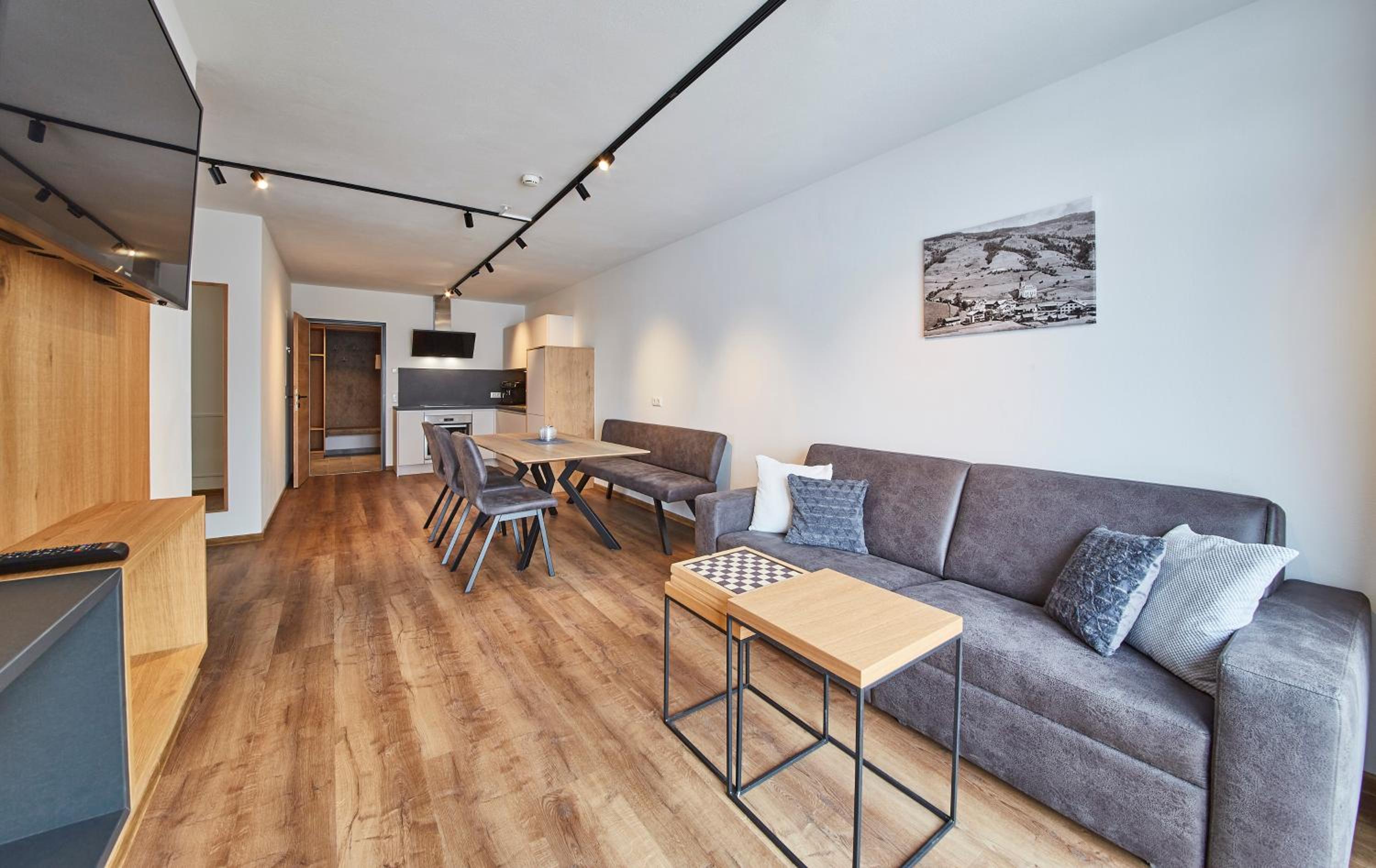 Two-Bedroom Apartment with Large Terrace and Sauna