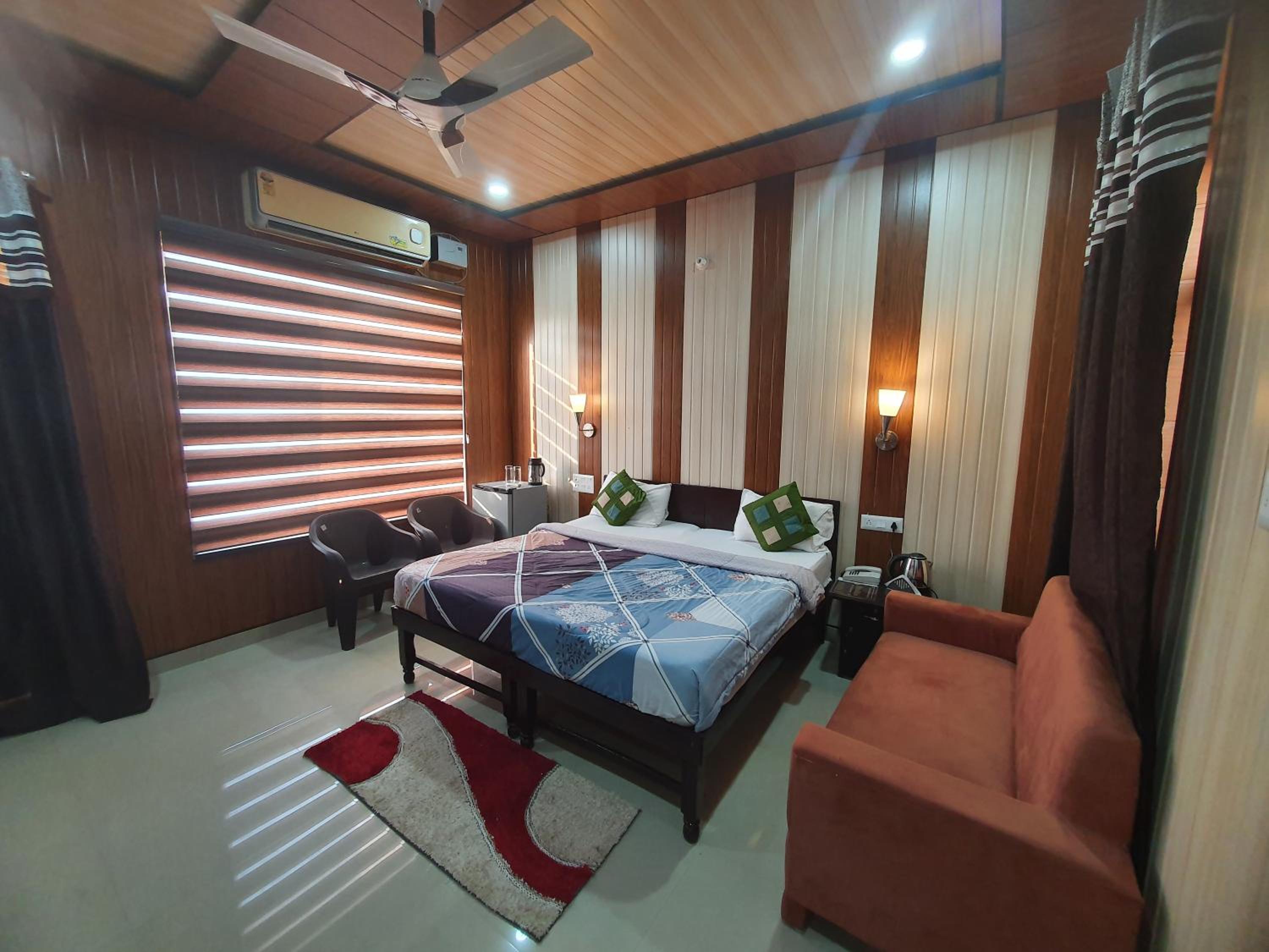 Double Room with Mountain View - Photo 9