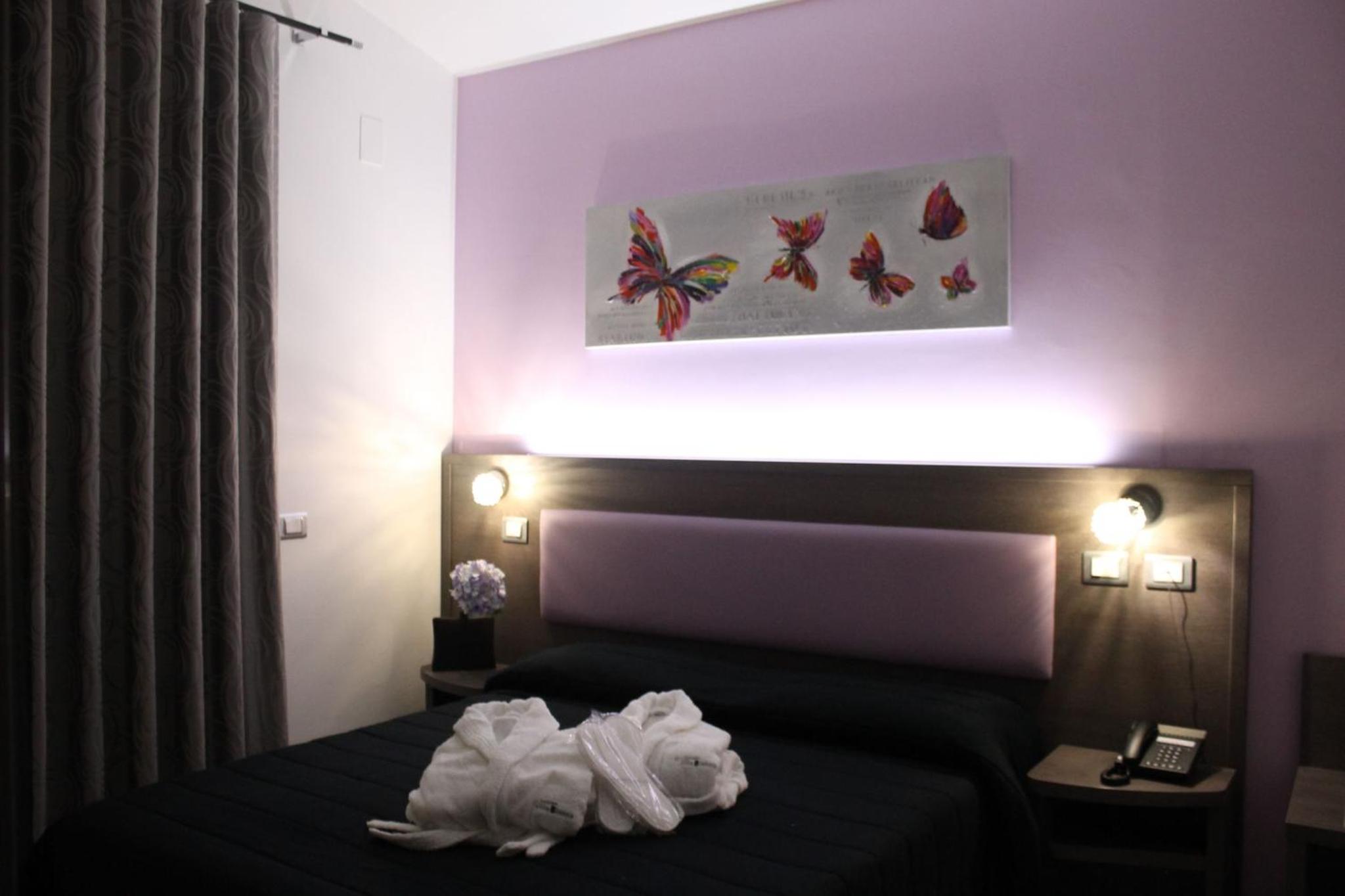 Deluxe Queen Room