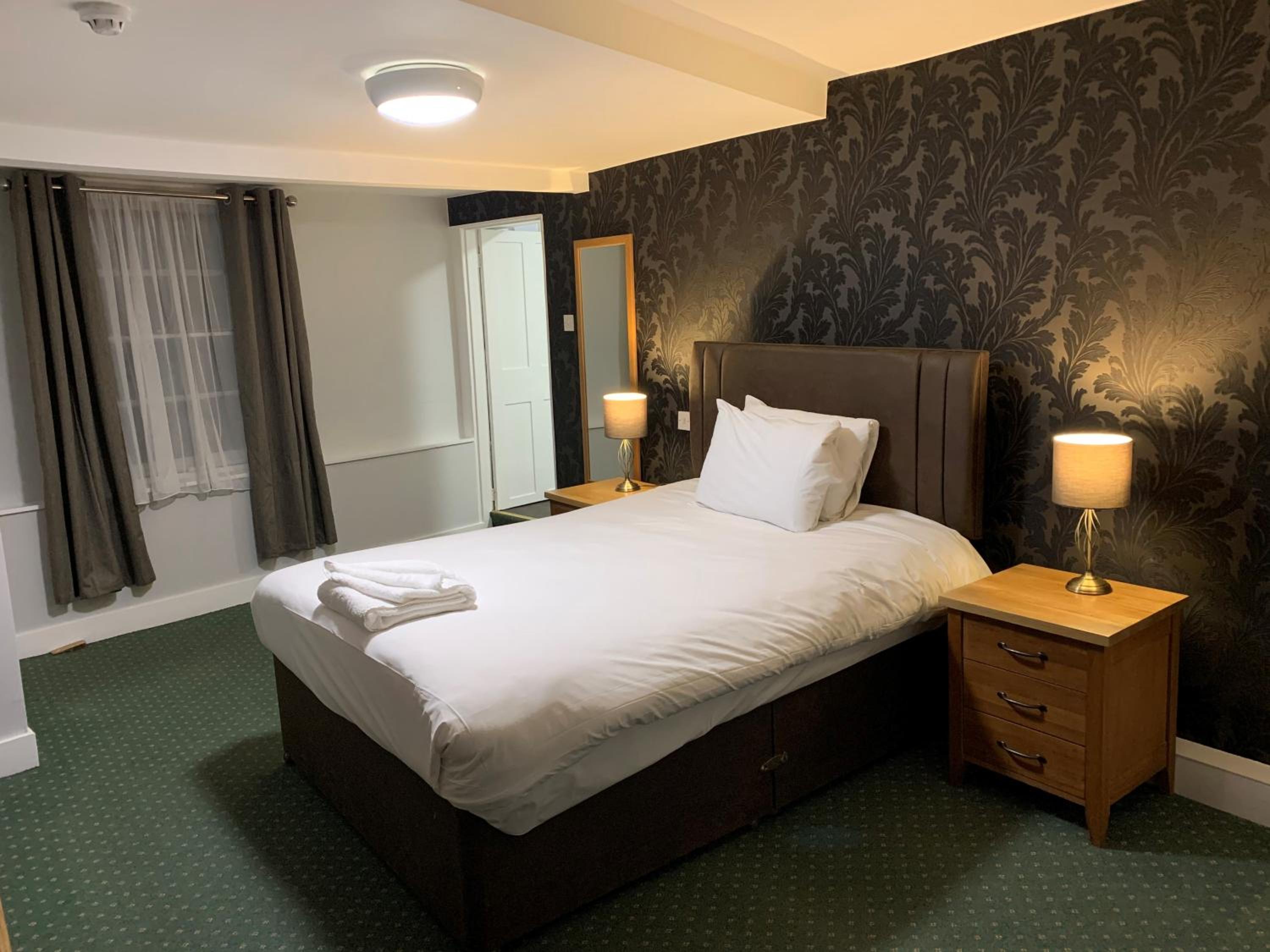 Double Room - Photo 4