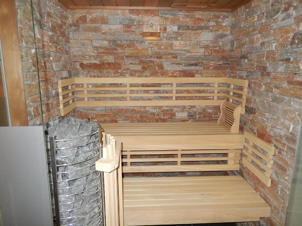 Twin Room with Private External Bathroom photo 2