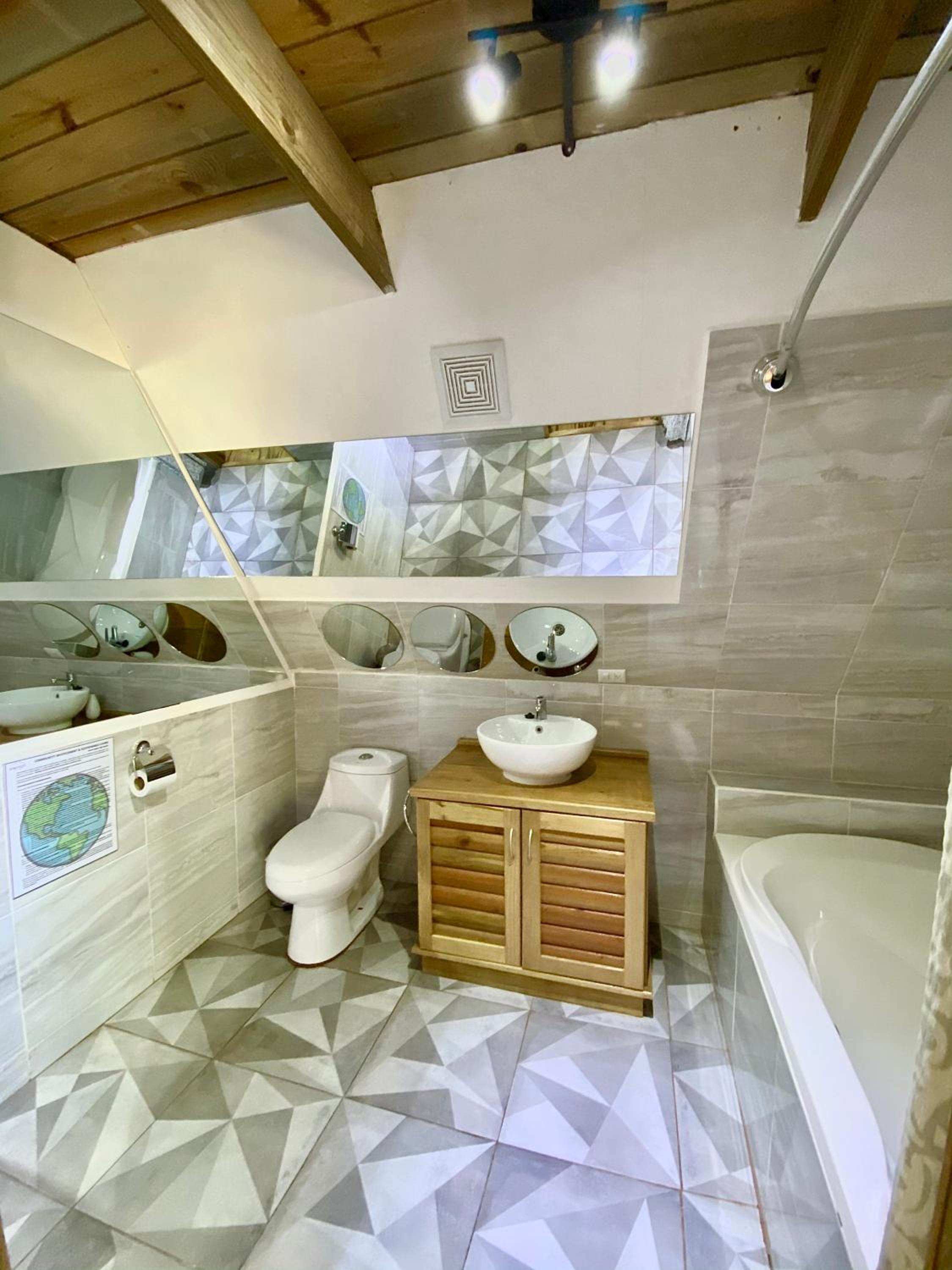 Deluxe Junior Suite photo 3