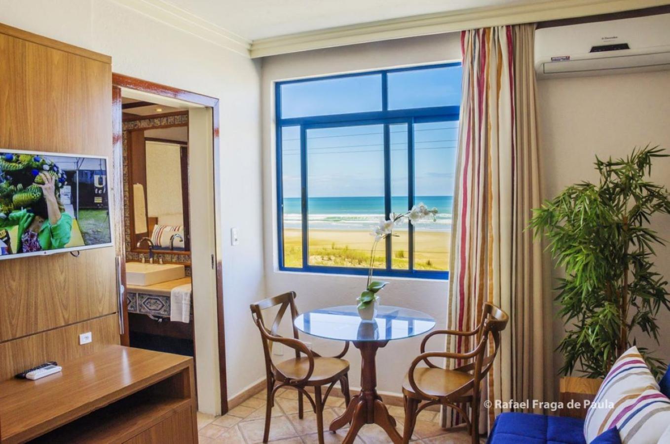 King Suite with Balcony photo 2