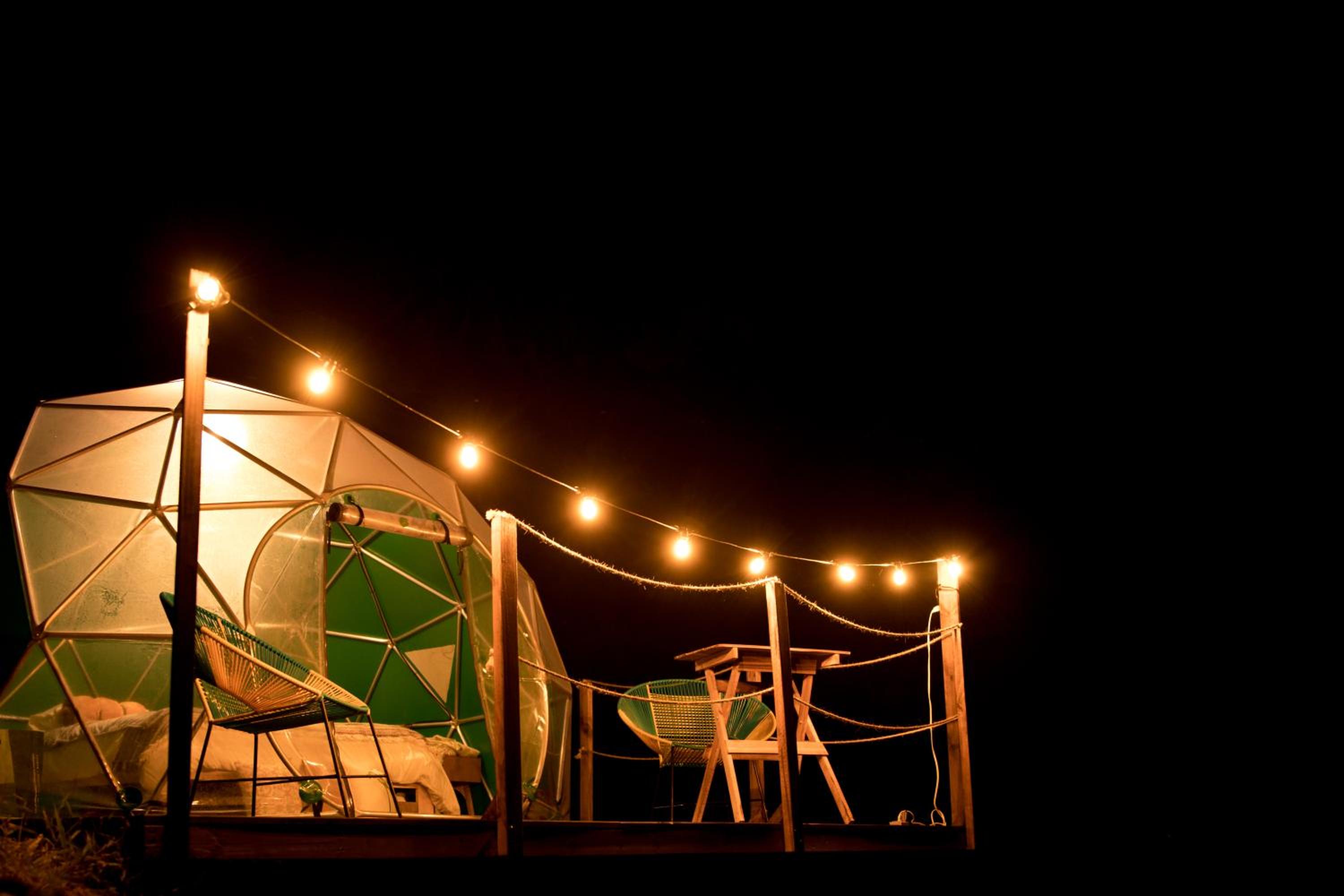 Deluxe Double Room (2 Adults + 1 Child) photo 2