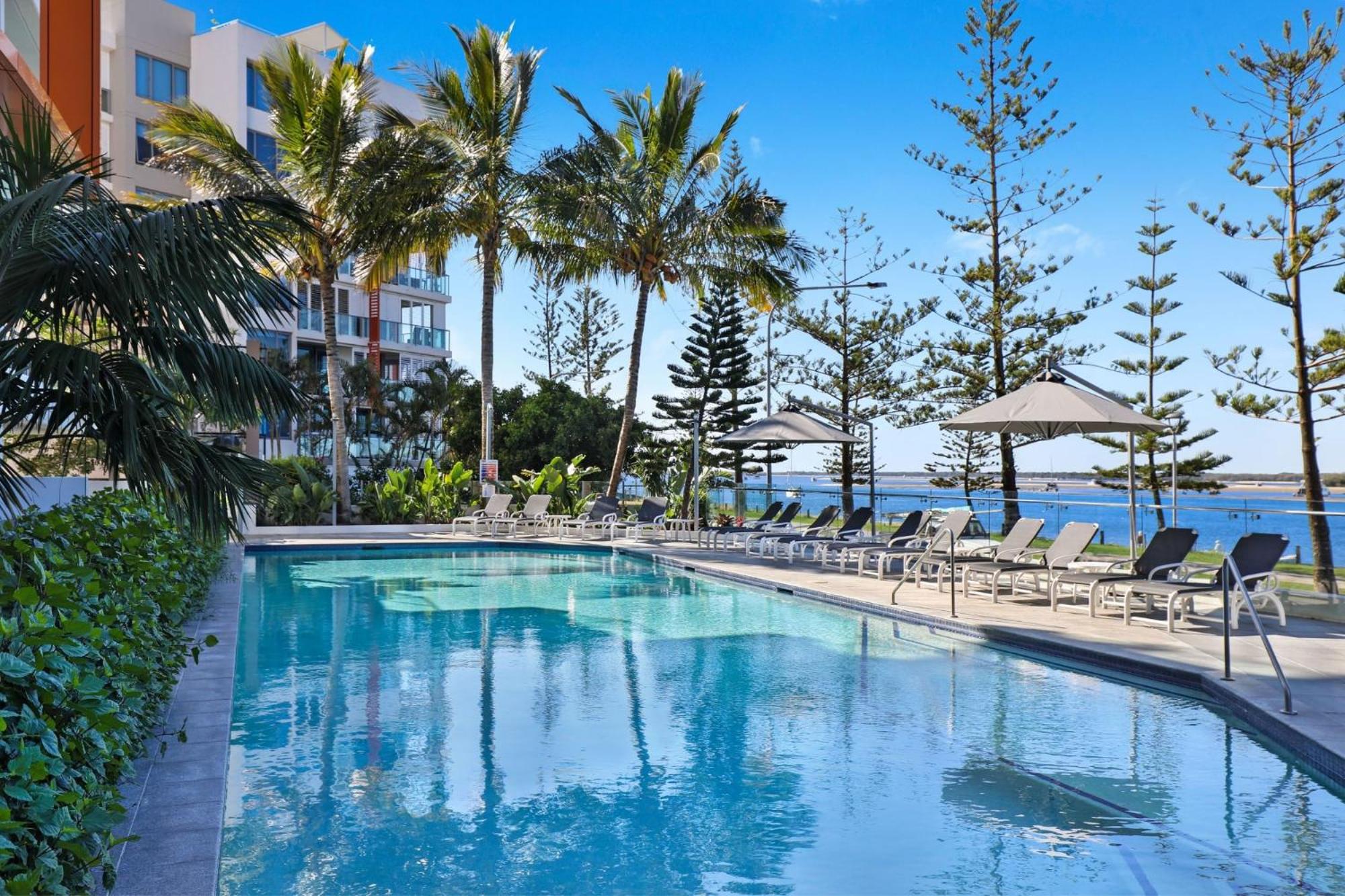 1 Bedroom Superior Apartment – Broadwater View