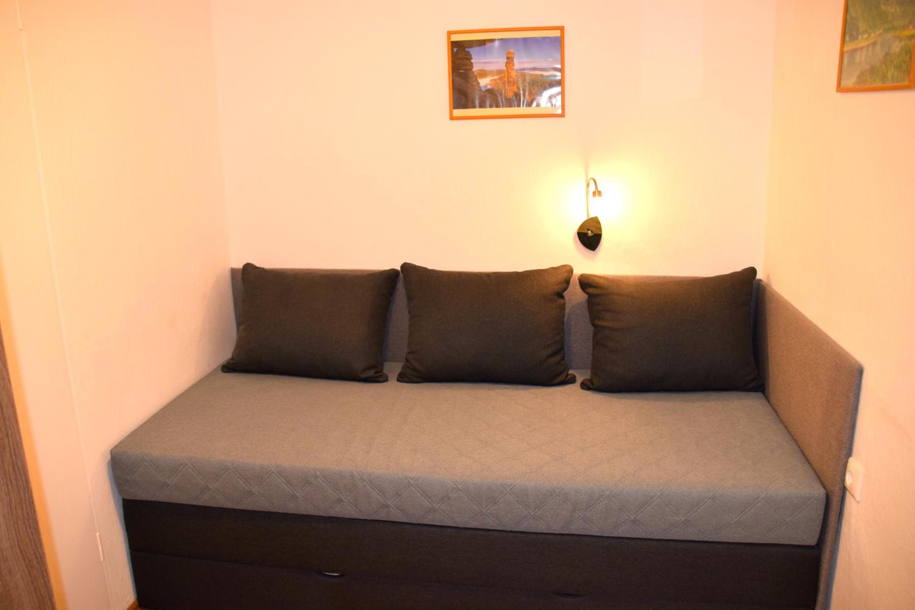 Classic Triple Room photo 2