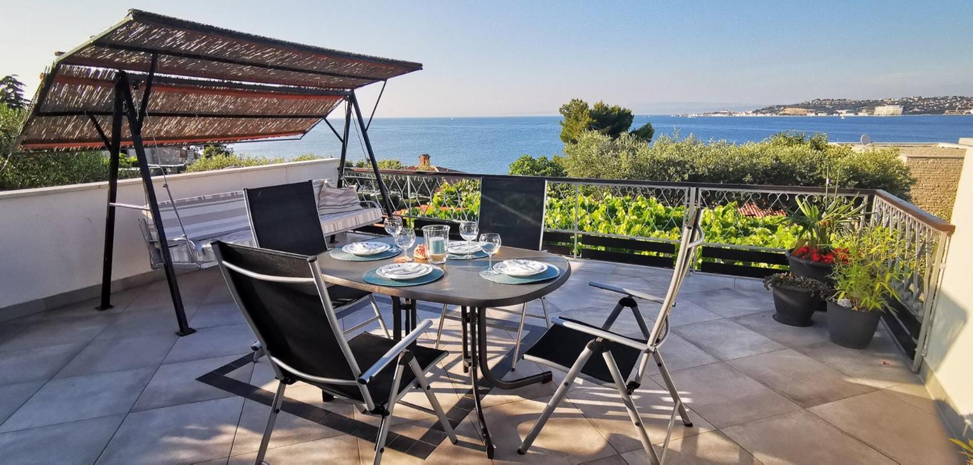 Apartment with Sea View photo 3