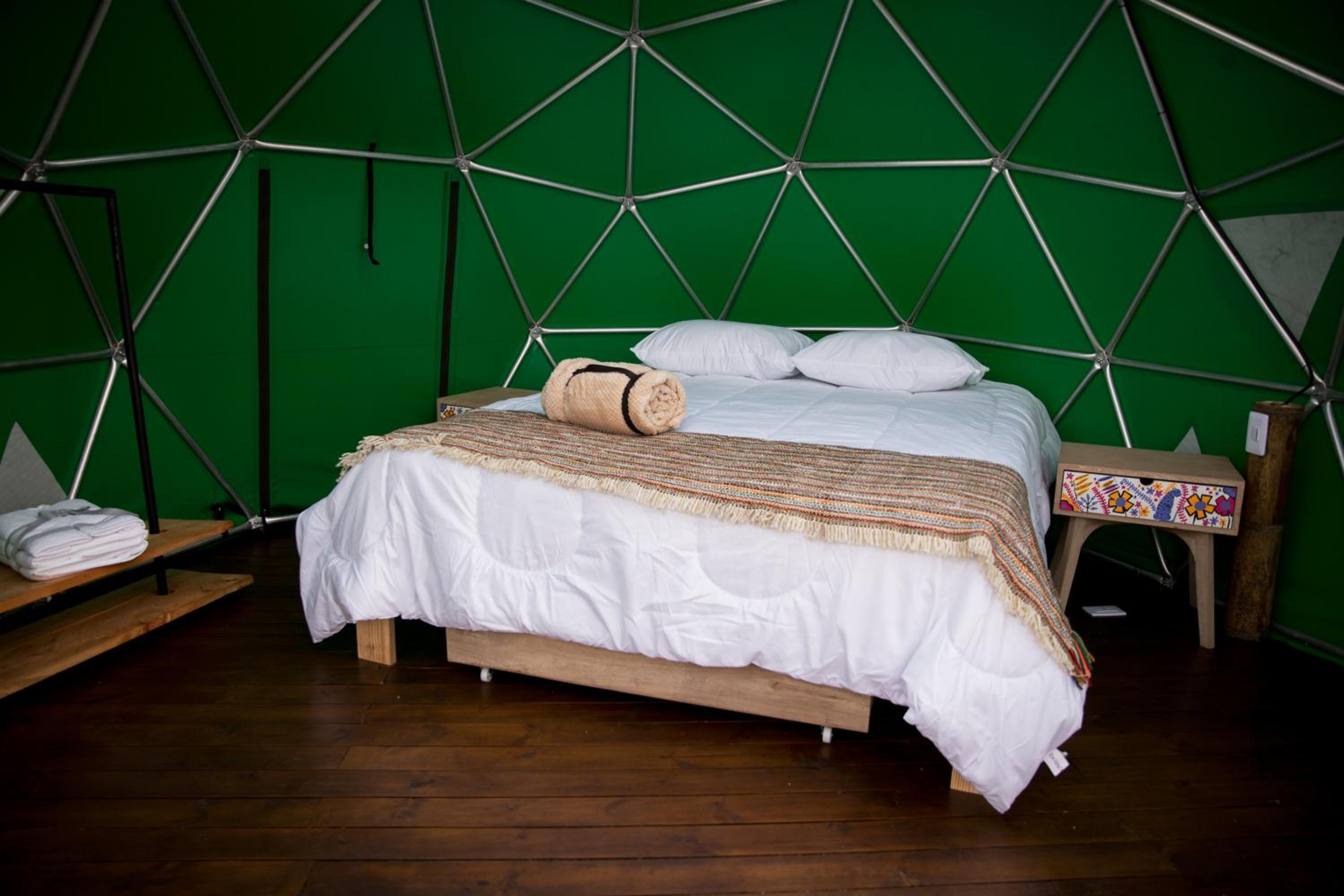 Deluxe Double Room (2 Adults + 1 Child) photo 1