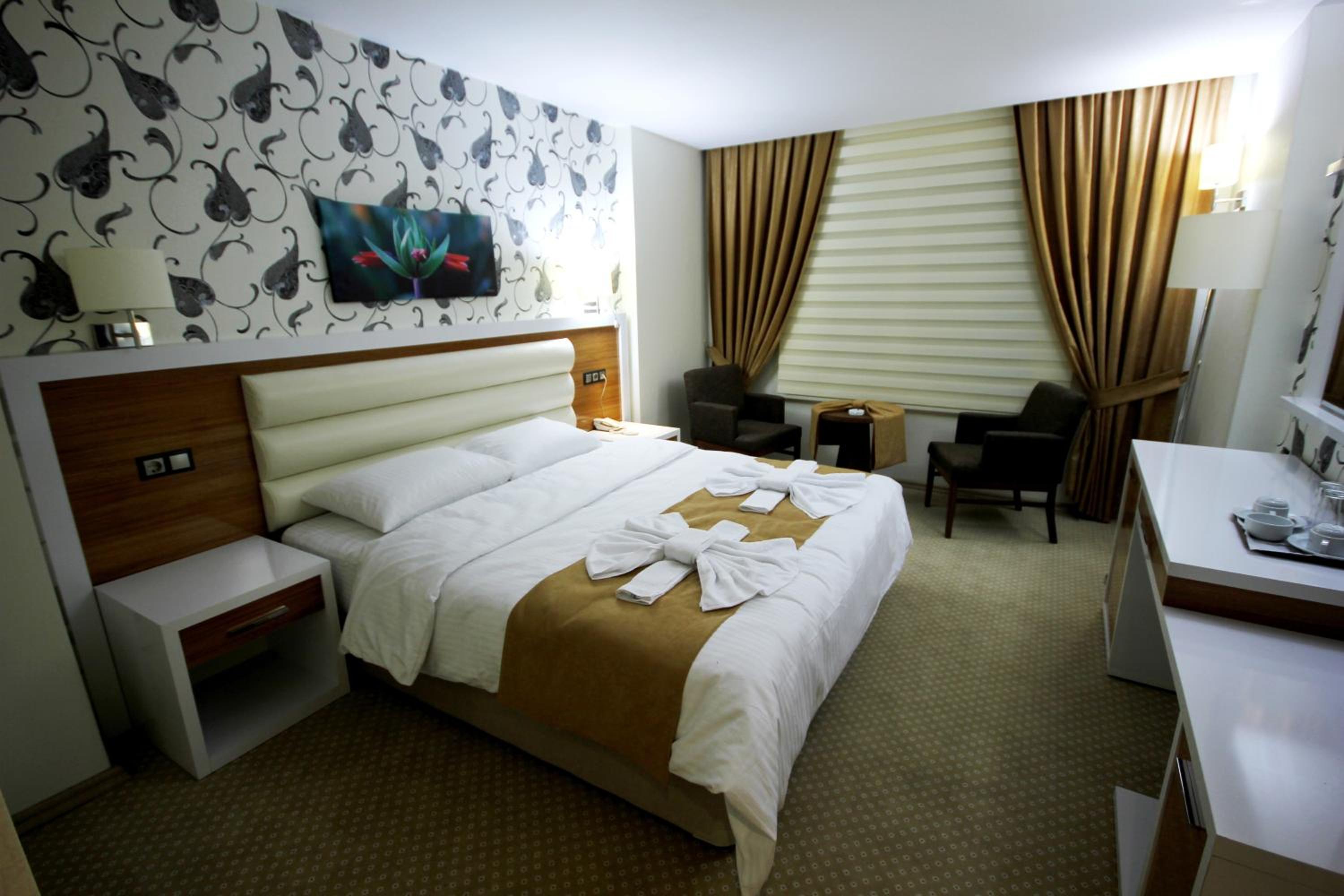 Deluxe Family Suite