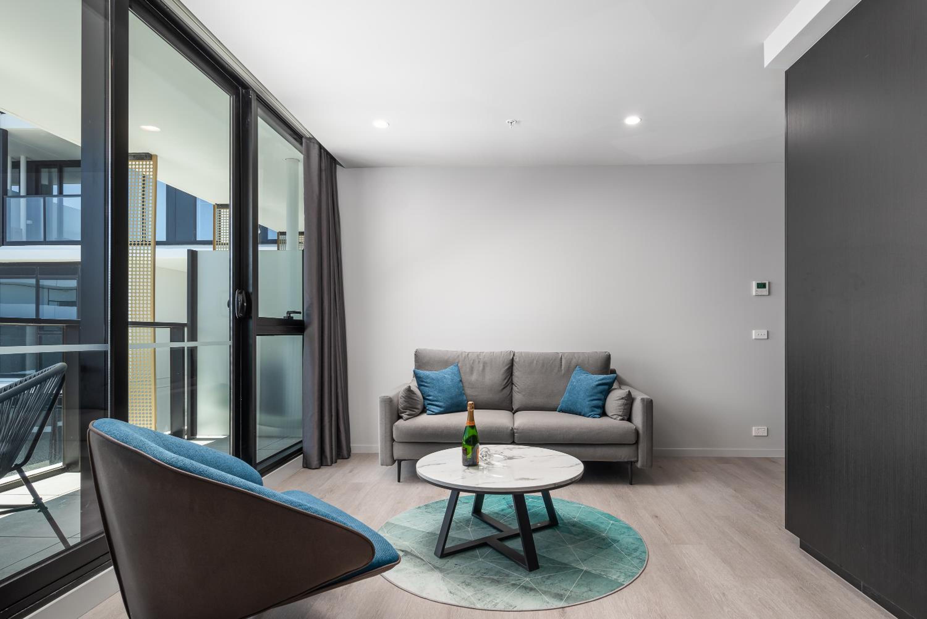 One Bedroom Apartment - Photo 11