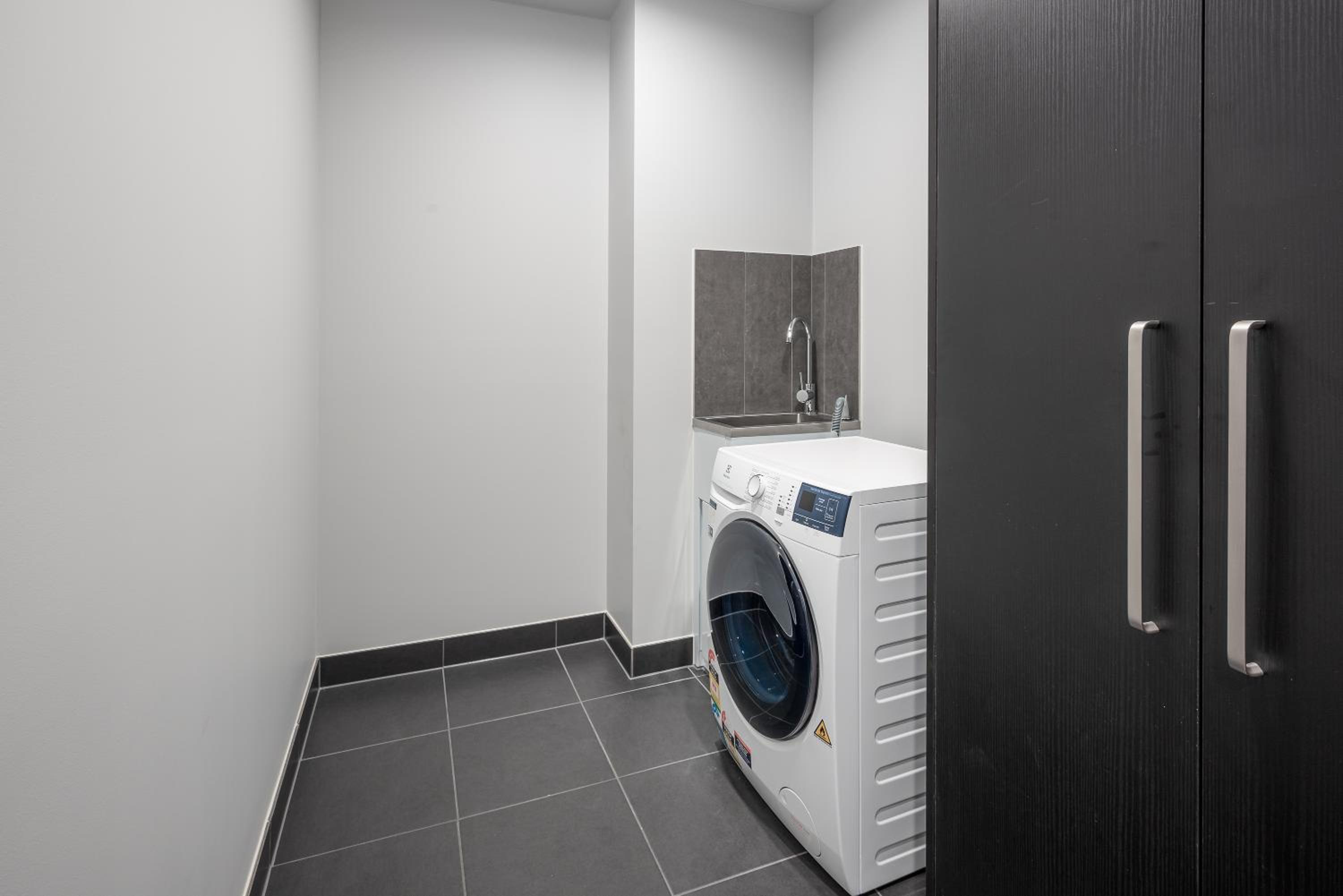 Two Bedroom Apartment  - Photo 10