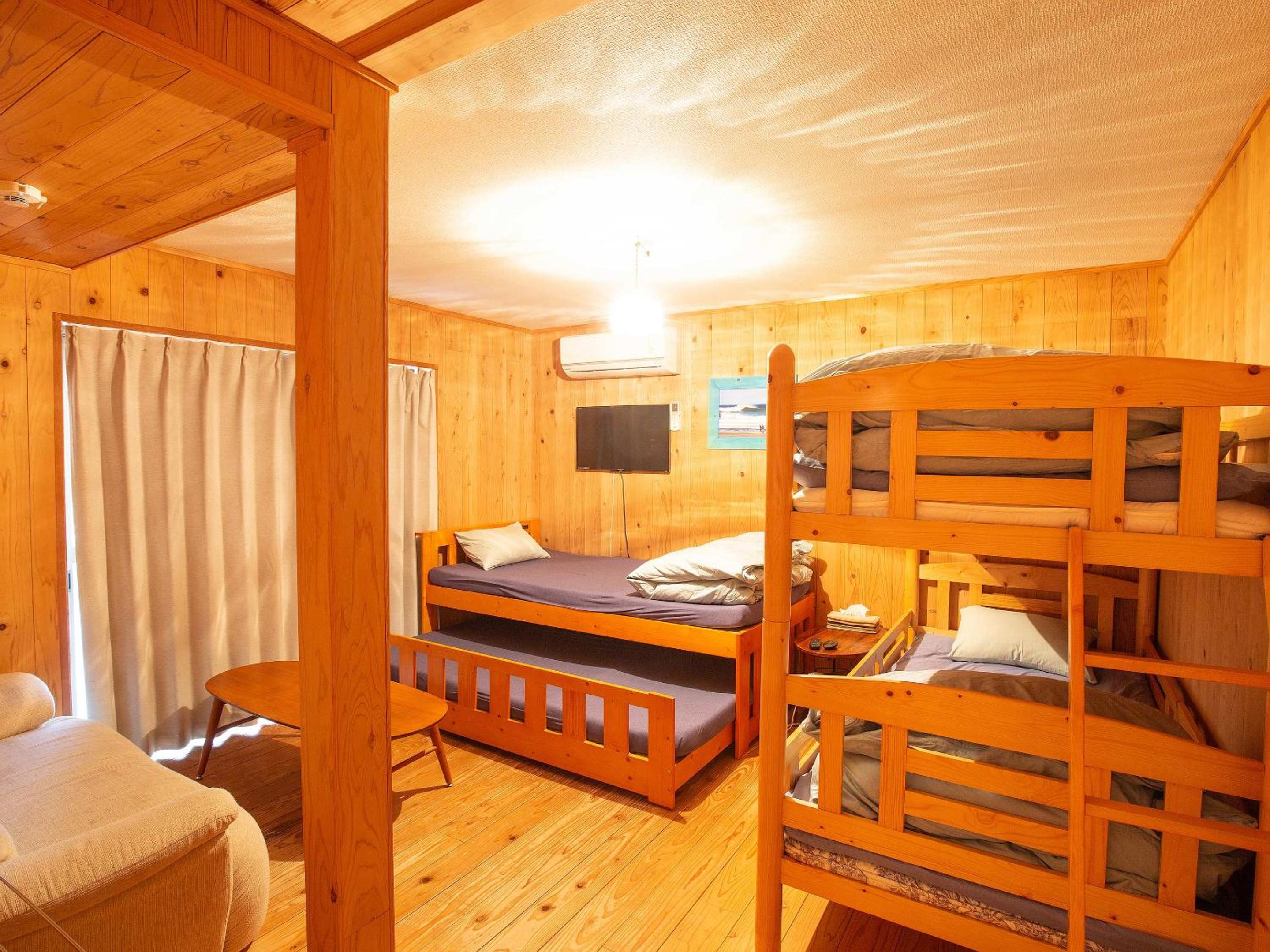 Twin Room with Shared Bathroom