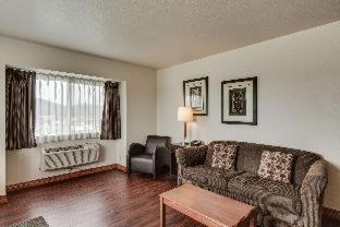 Quadruple Room - Disability Access/Non Smoking - Photo 3