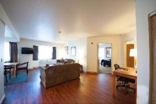 Quadruple Room - Disability Access/Non Smoking - Photo 5