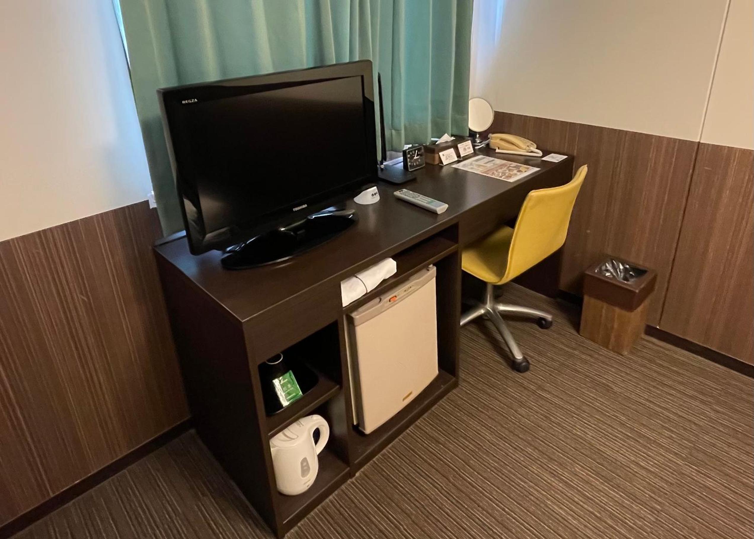 Small Double Room - Non-Smoking - Photo 4