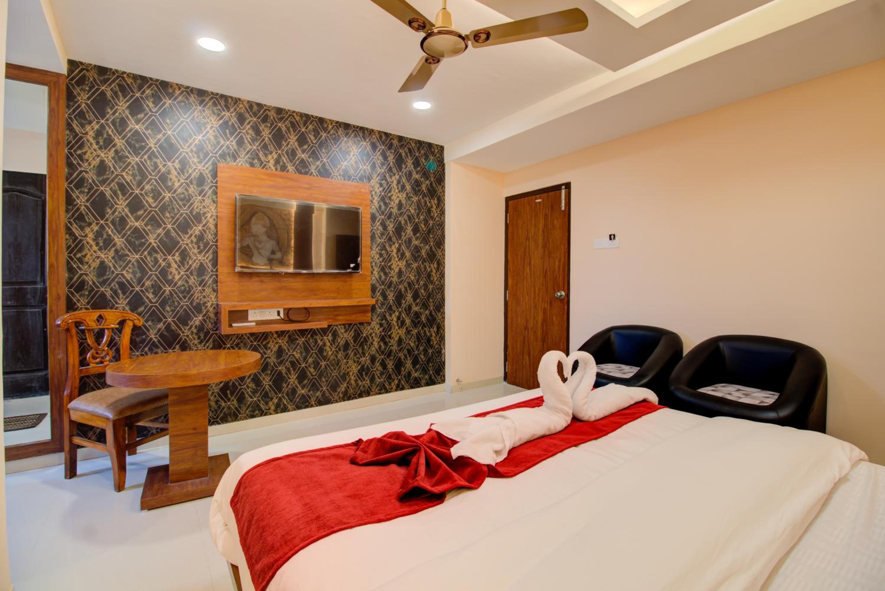 Deluxe Suite photo 3