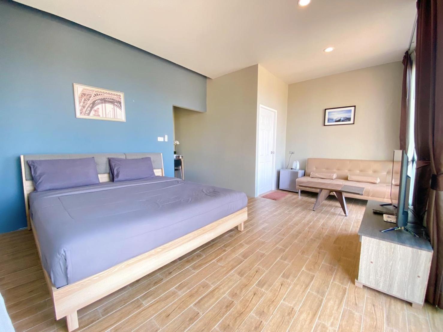 Deluxe Double Room With Balcony