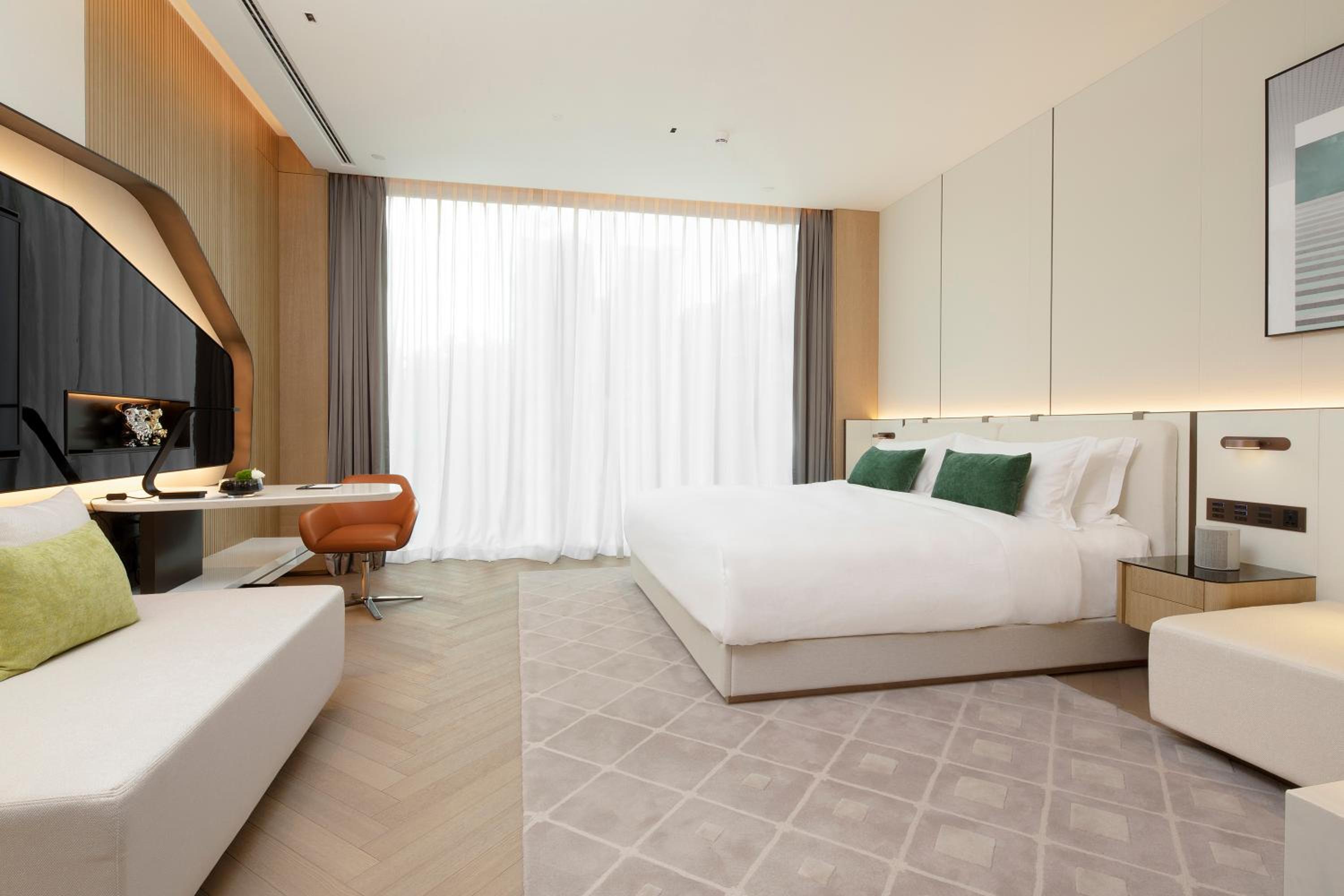 Deluxe Queen Room photo 1