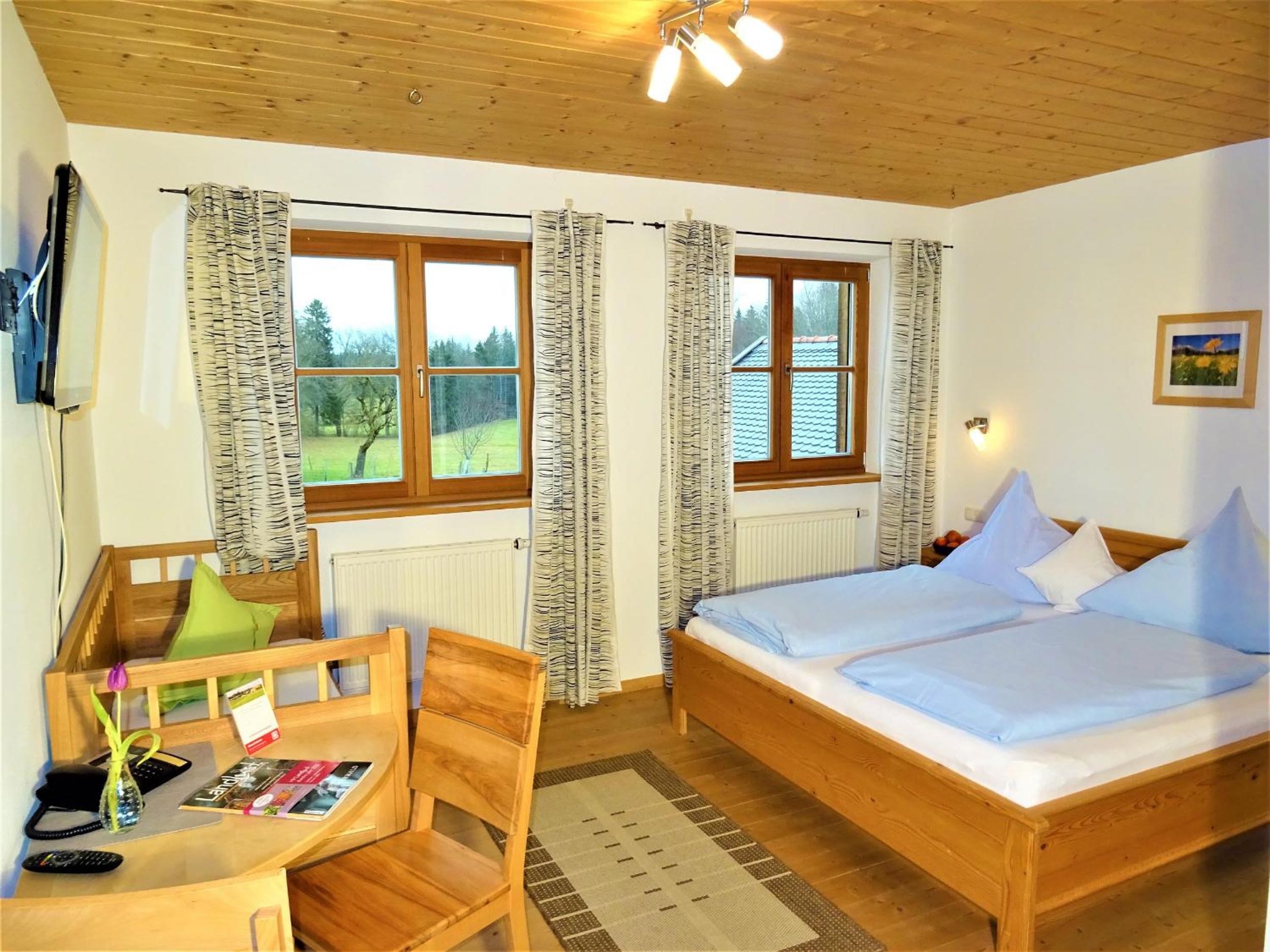 Double Room - Photo 7