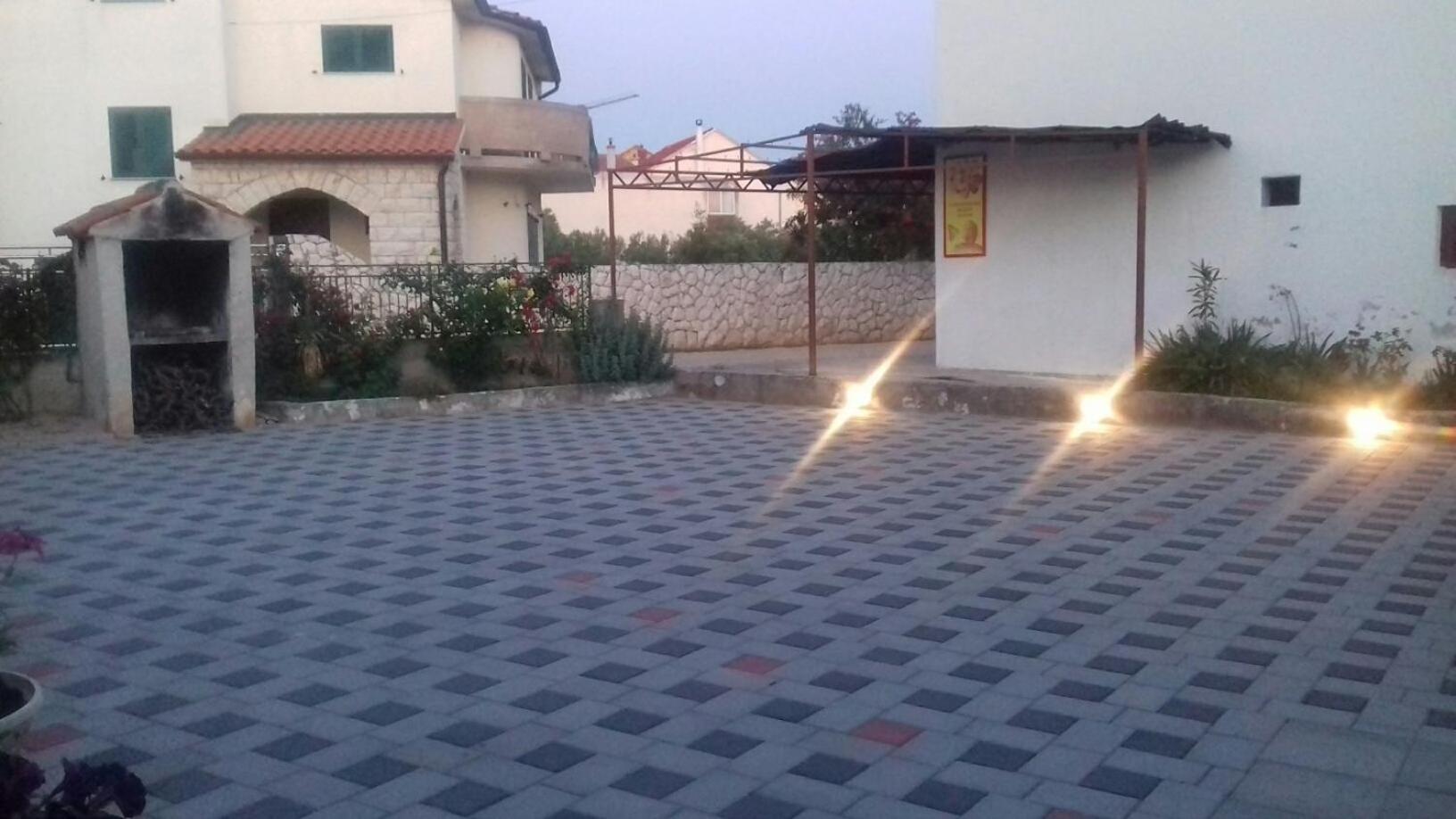 Apartment photo 3