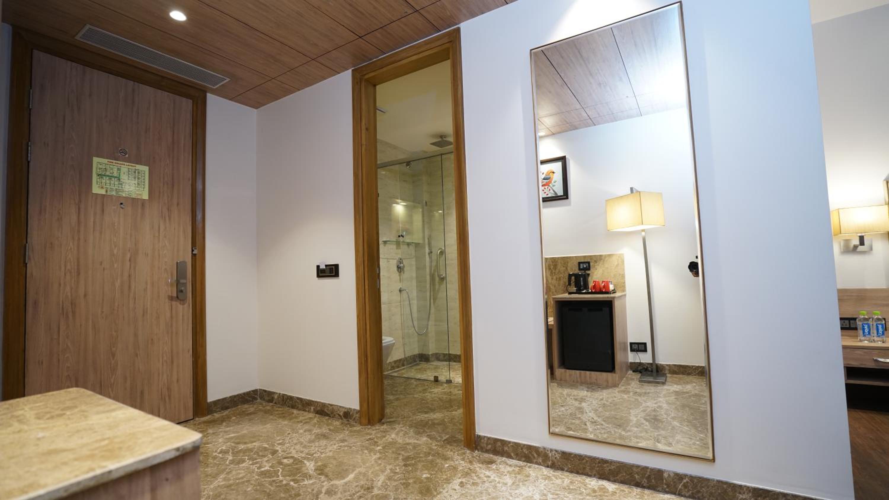 Superior King Room - Photo 2
