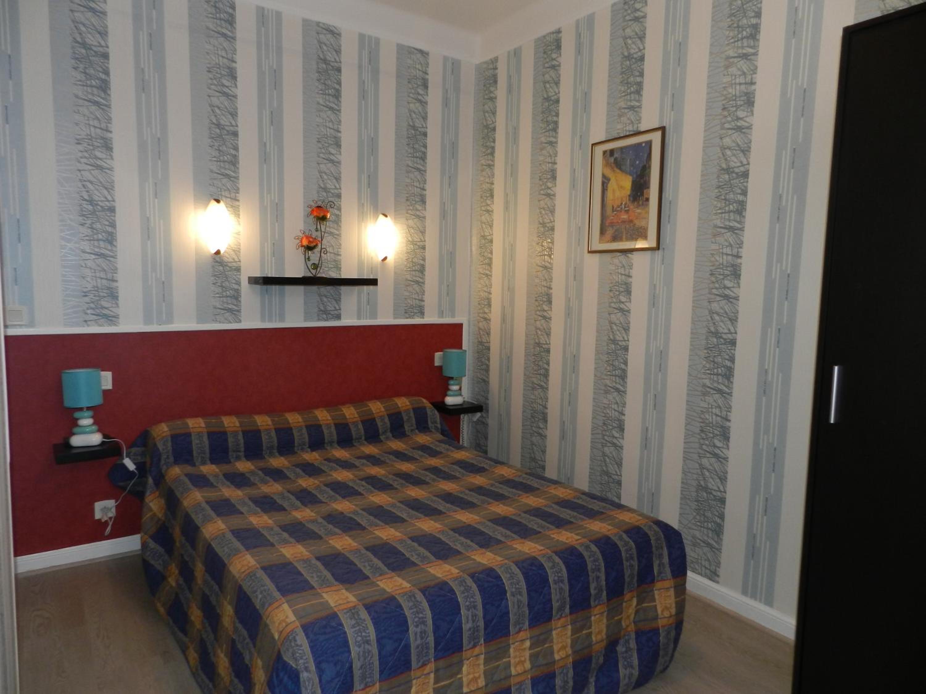Standard Double Room photo 3