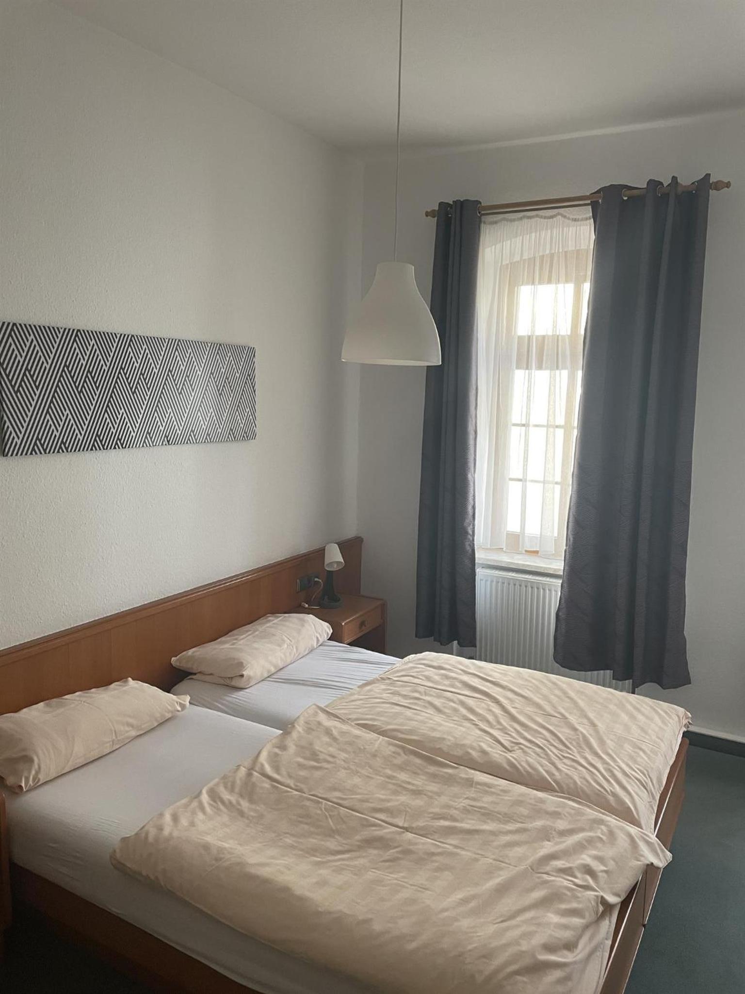Double Room with Shared Bathroom photo 2
