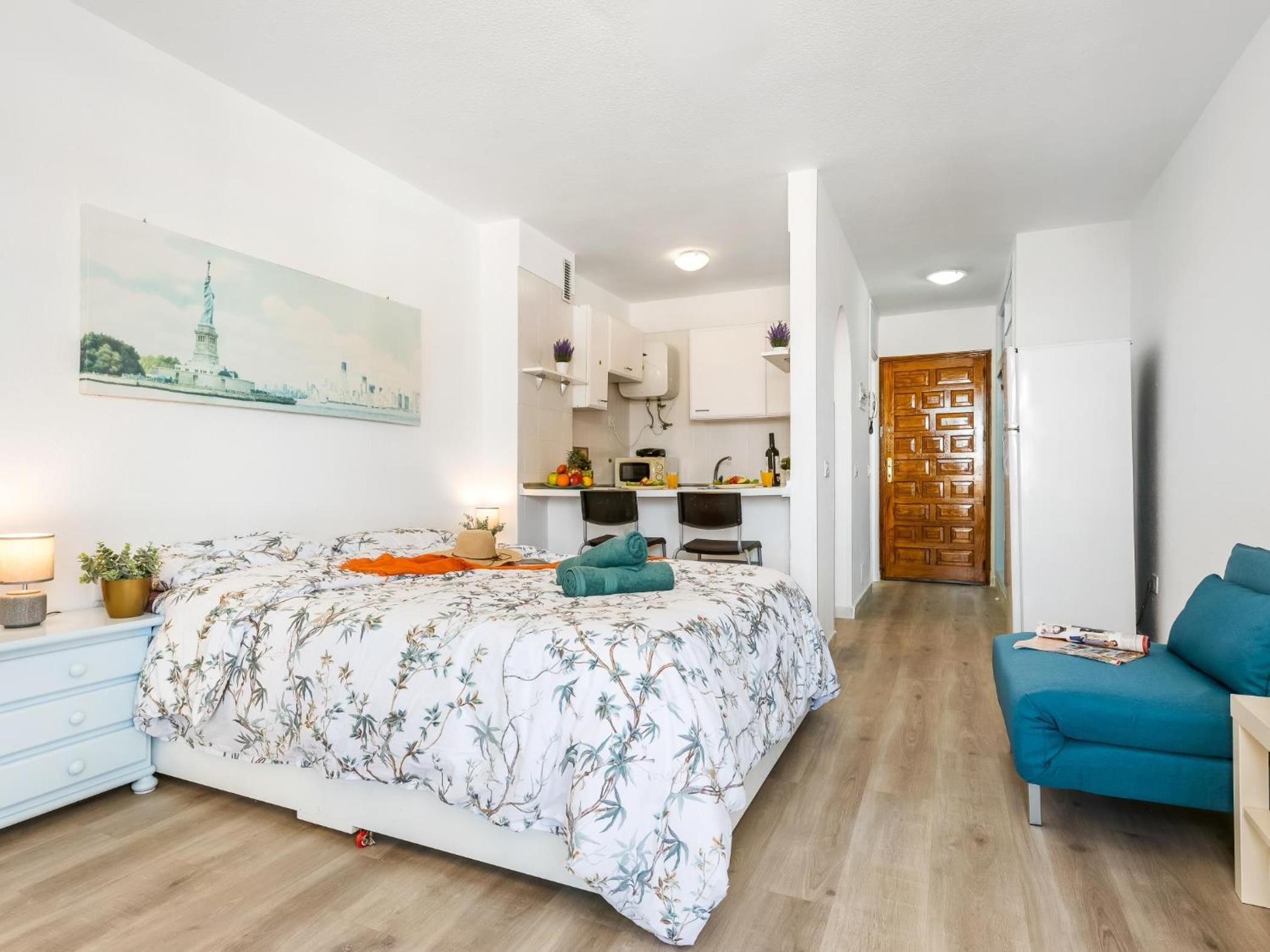 Estudio con terraza