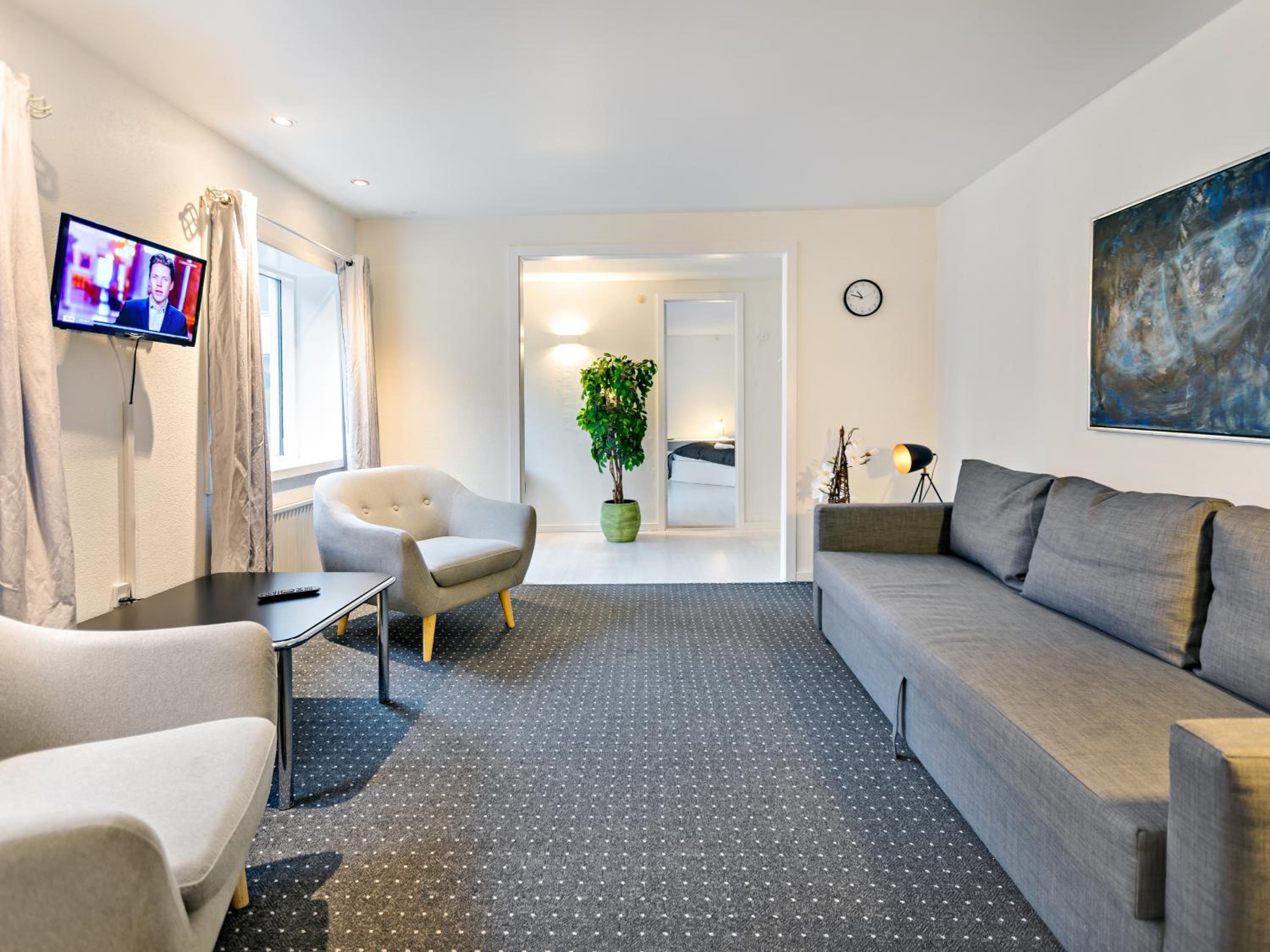 Deluxe Suite with Spa Bath - Photo 1