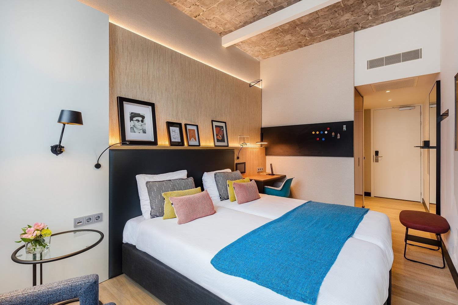 Standard Twin Room - Photo 6