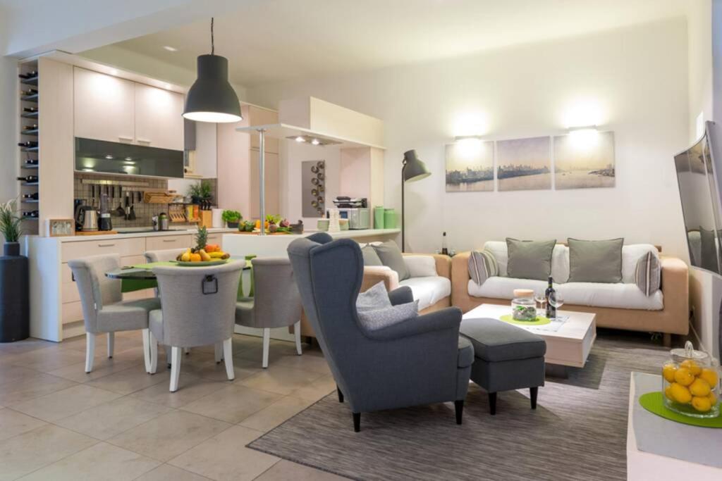 Apartment with Terrace