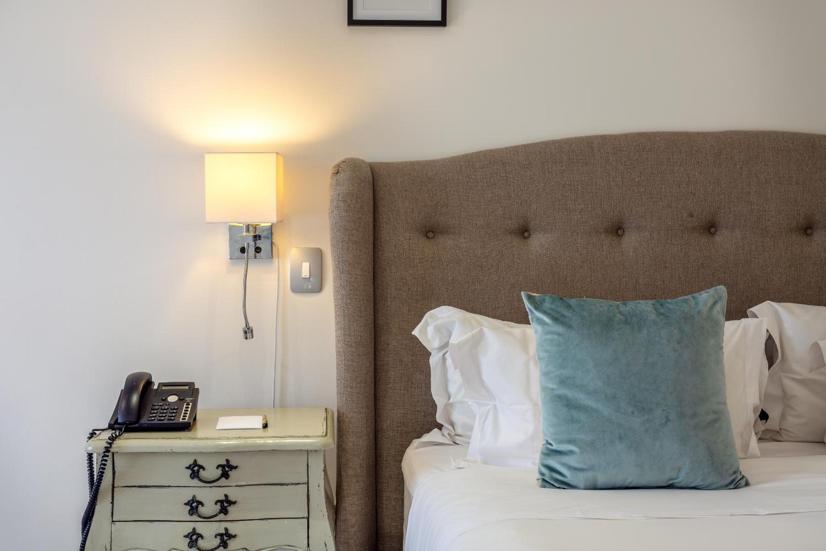 Courtyard Suite - Photo 16
