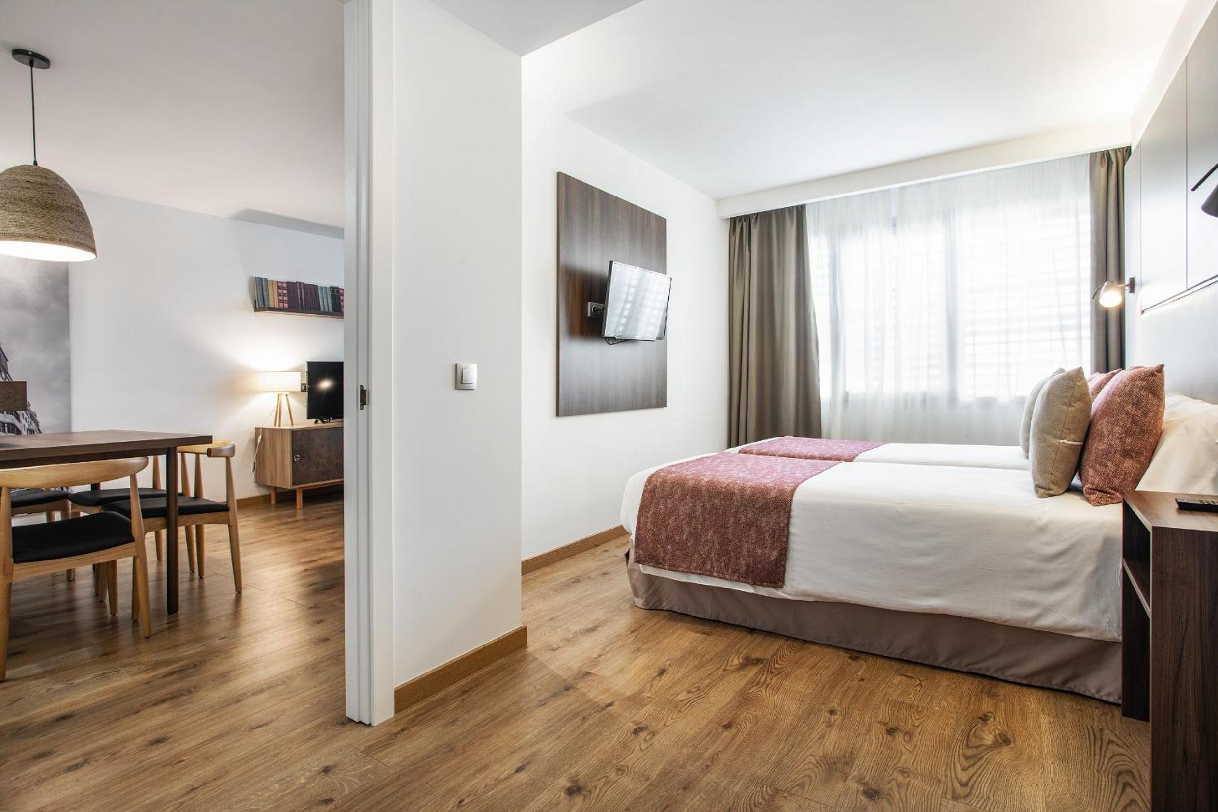  One-Bedroom Apartment (4 People) - Photo 12