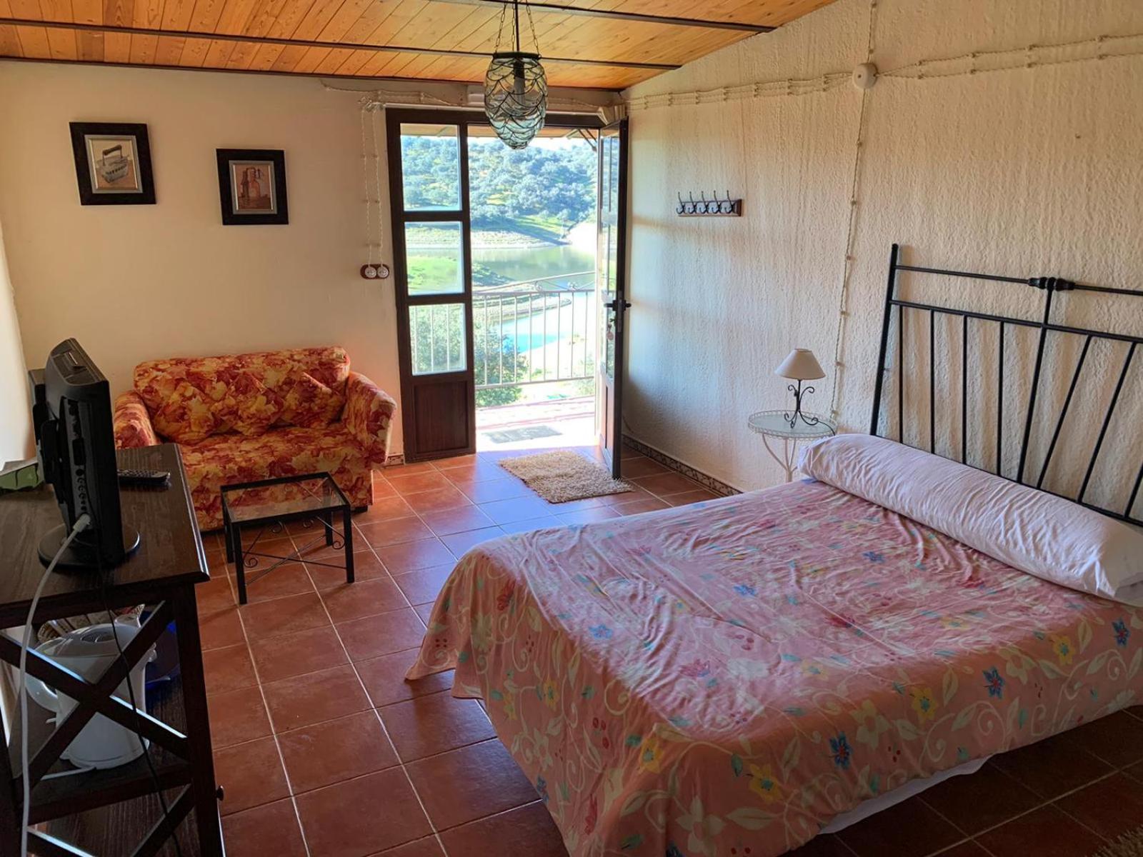 Habitación Doble con Vista al Lago