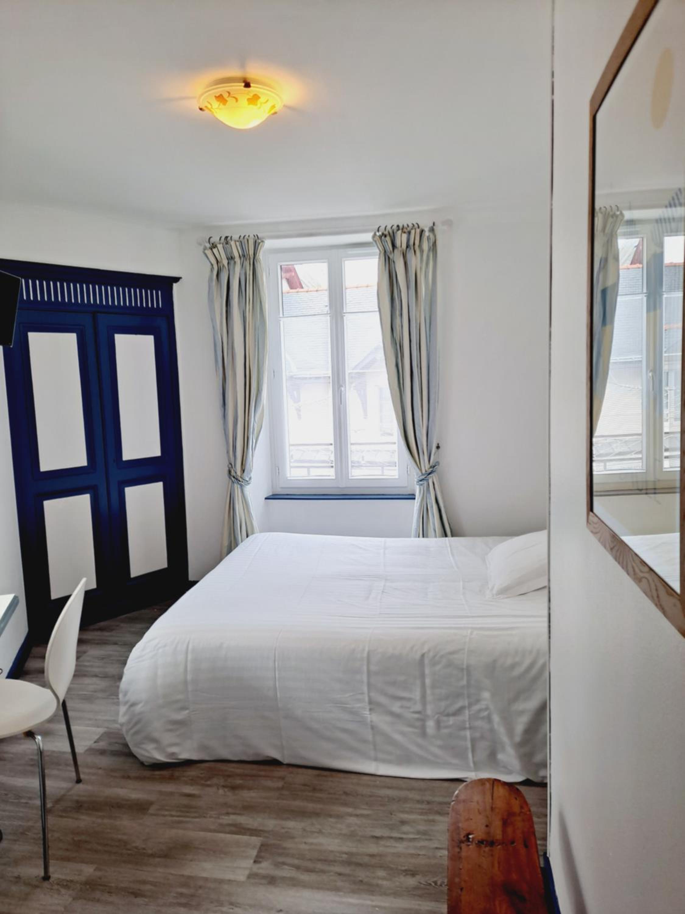 Room 3 photo 2