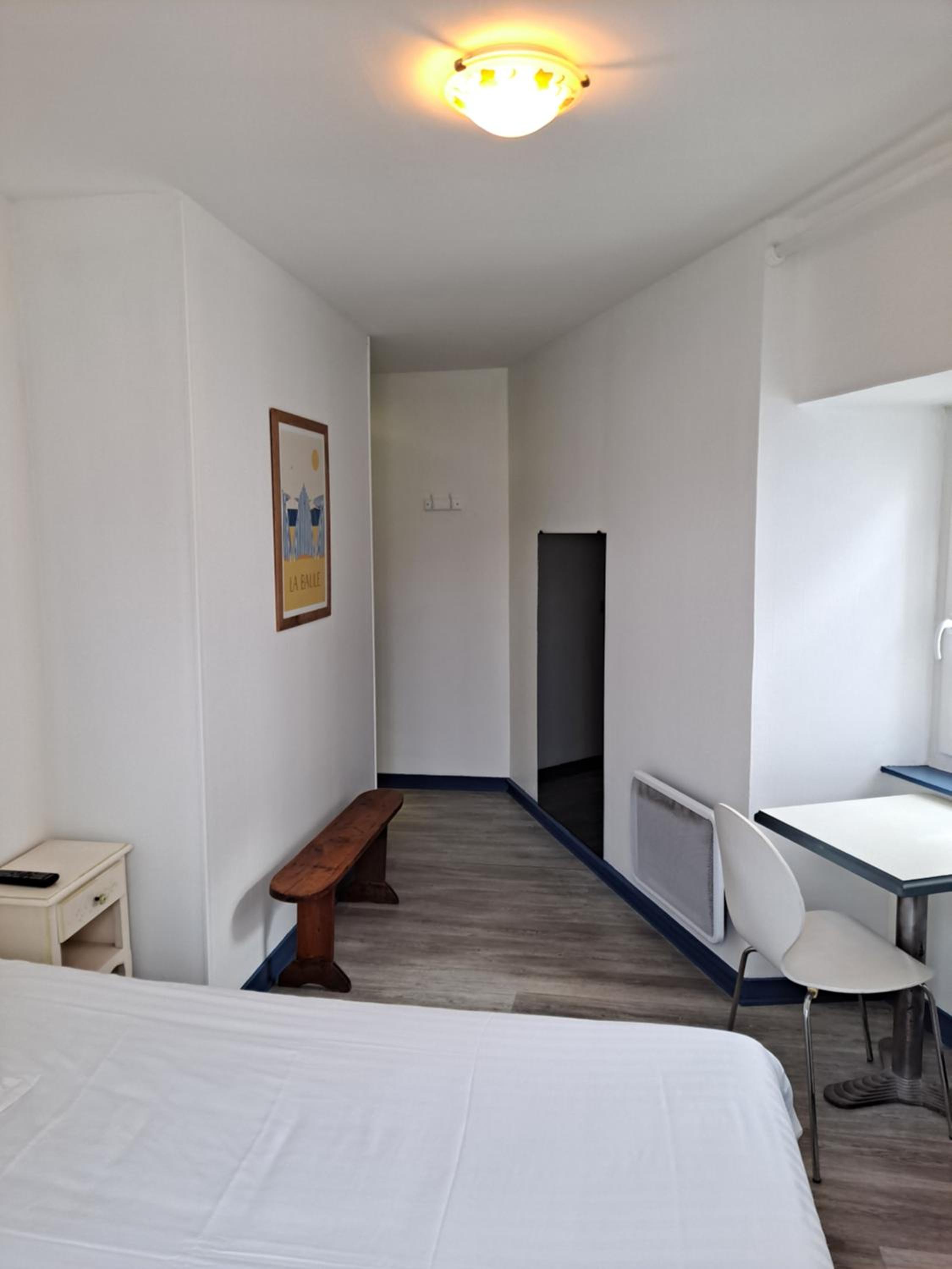 Room 3