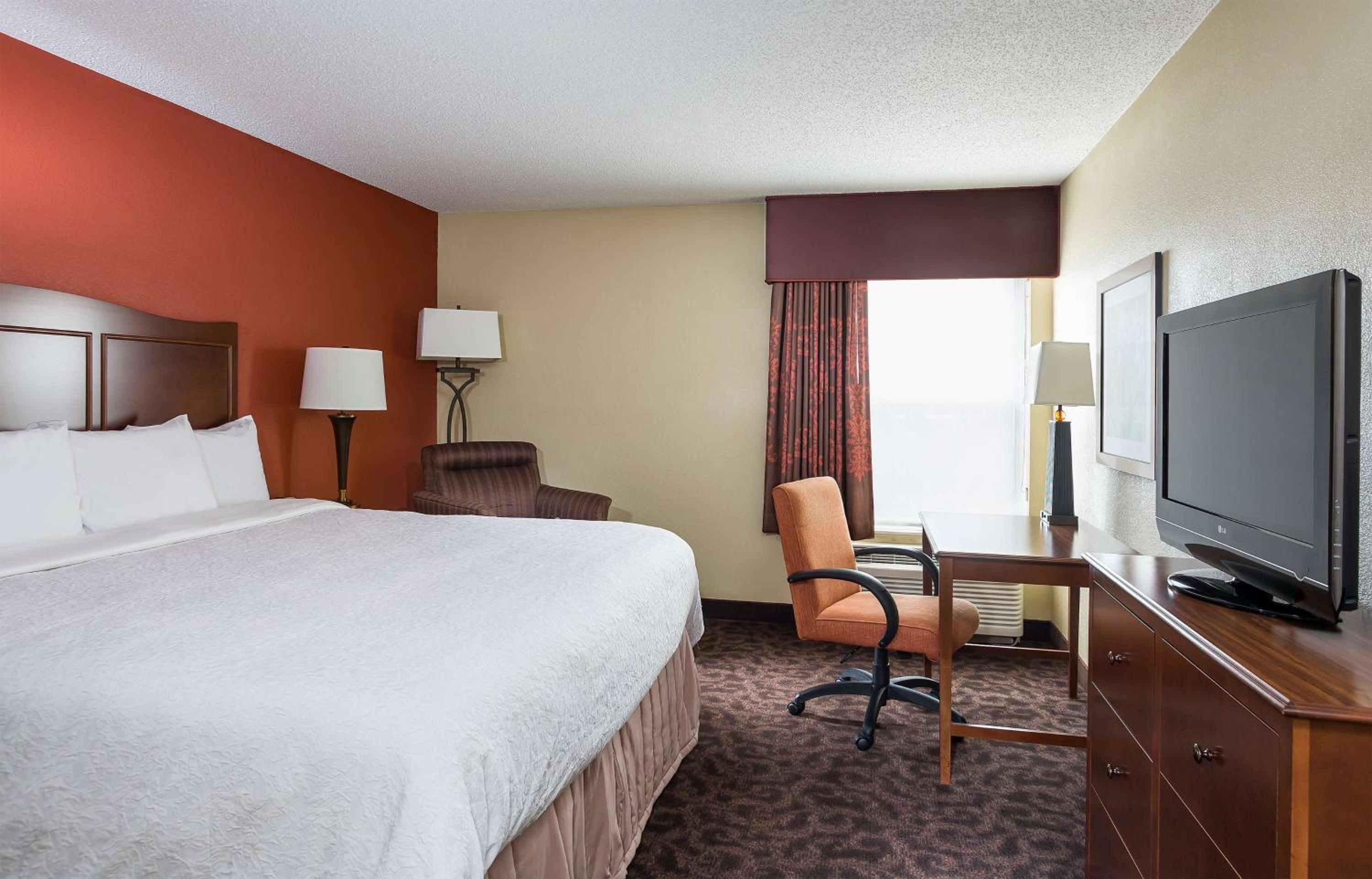 King Room - Hearing Access/Non-Smoking