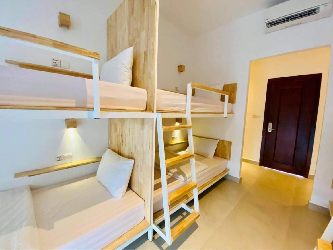 Bunk Bed in Female Dormitory Room   photo 1