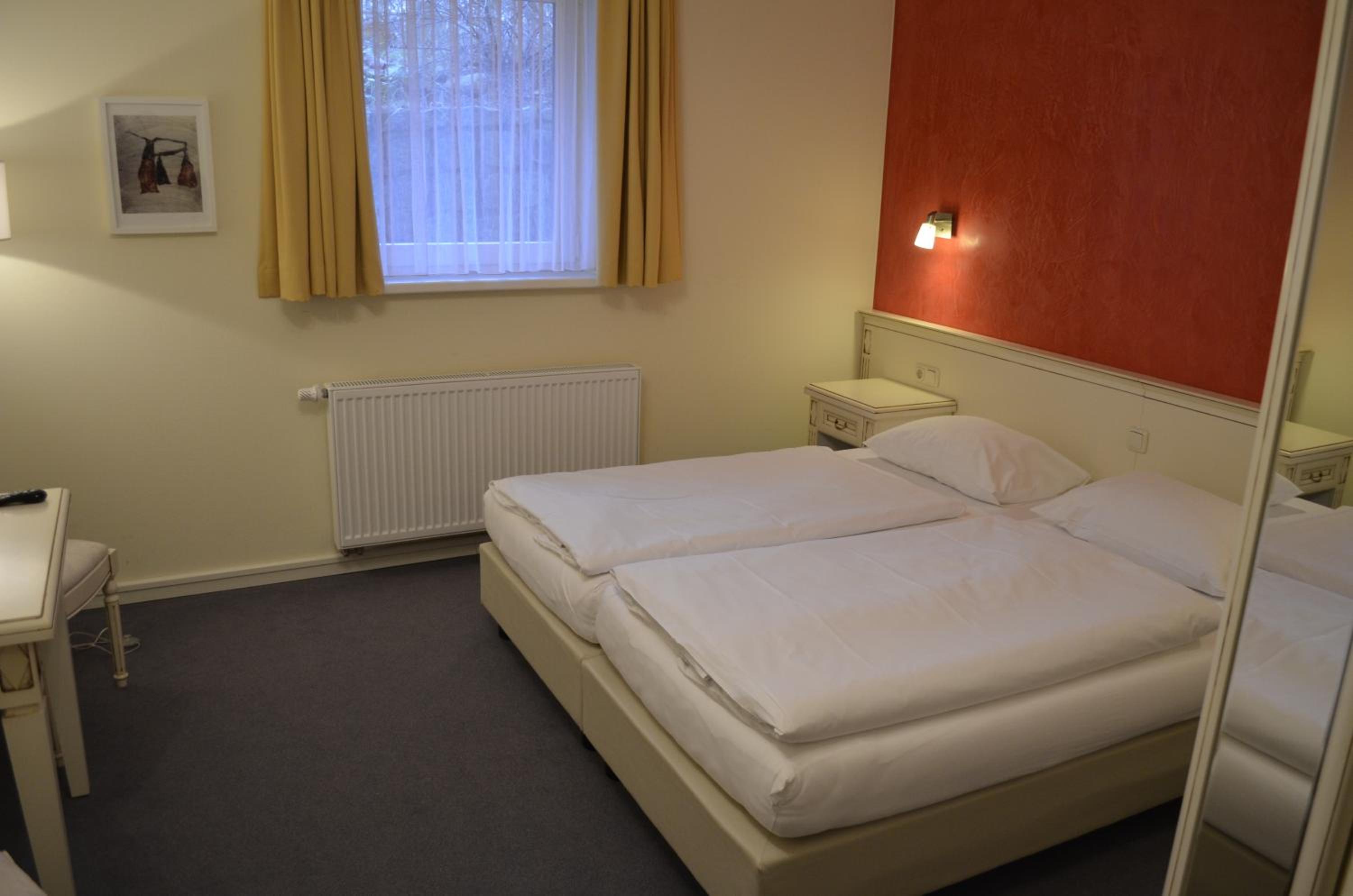 Double Room in Souterrain photo 3