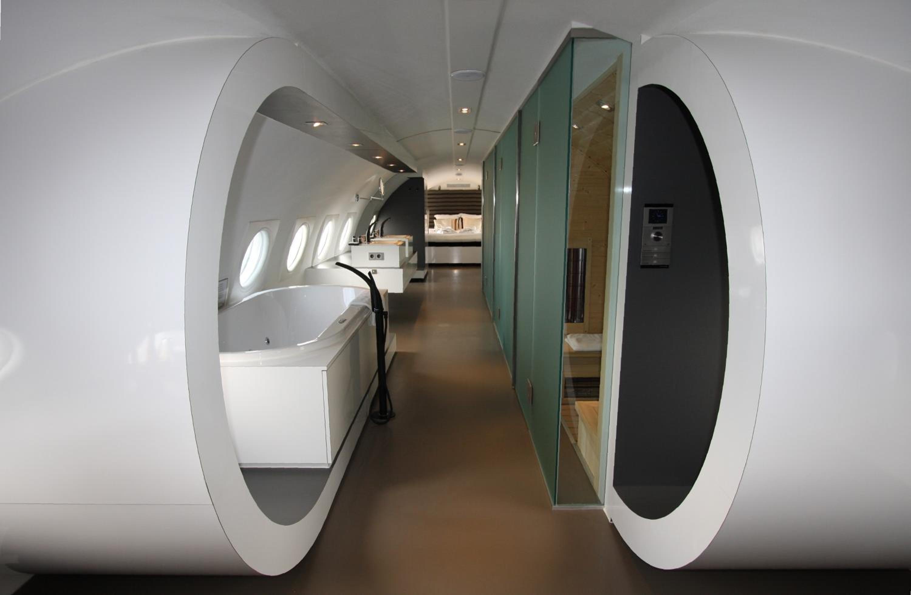 Deluxe Suite photo 2